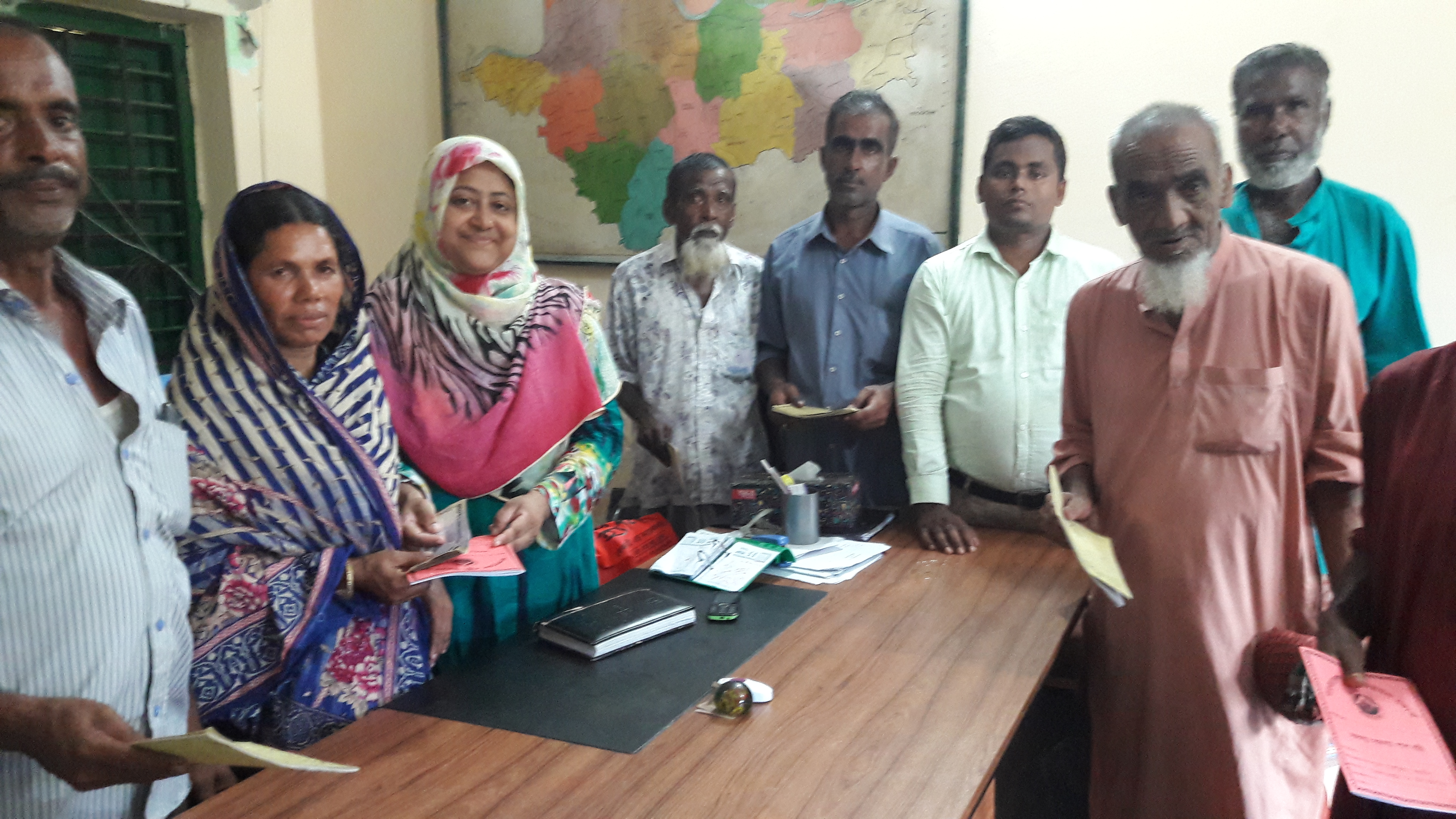 অফিস ছবি