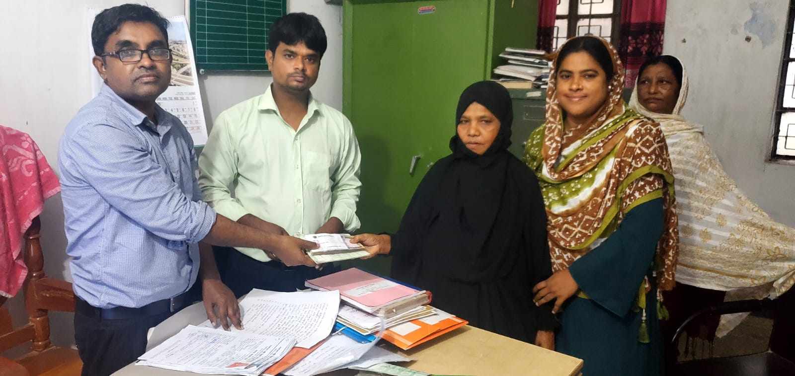 ঋণ বিতরণ