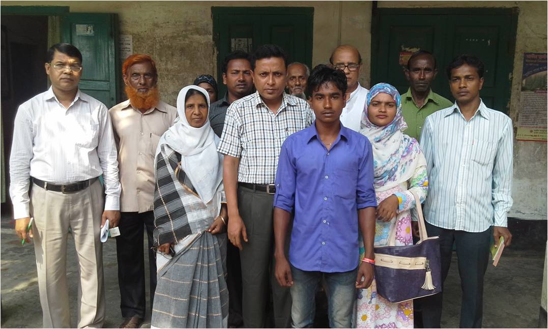 কৃষক সমবায়ীদের নিয়ে একসাথে