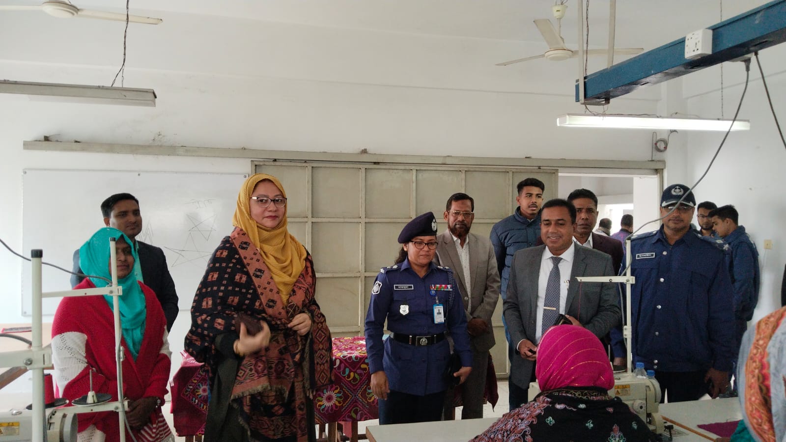 জেলা প্রশাসক ও পুলিশসুপার, মেহেরপুর কর্তৃক প্রশিক্ষণ কার্যক্রম পরিদর্শন