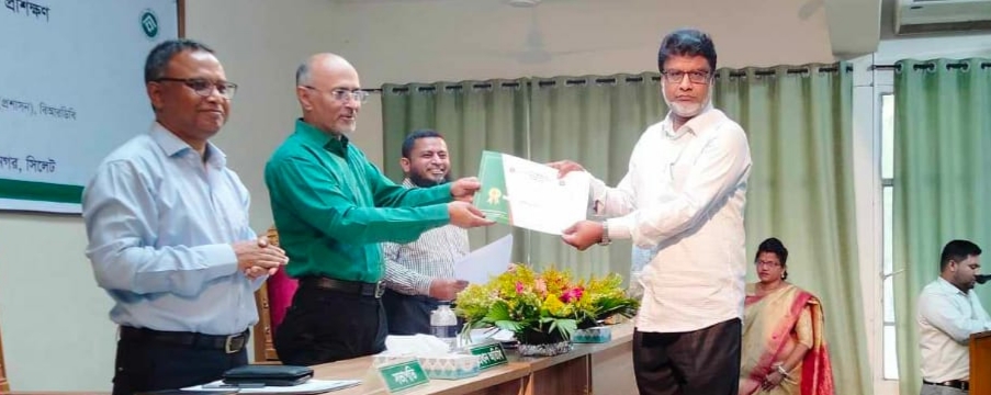 প্রশিক্ষণের সার্টিফিকেট প্রদান