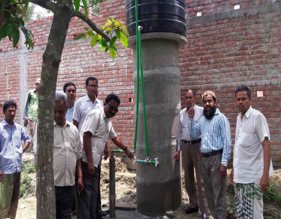 ব্যক্তি ২