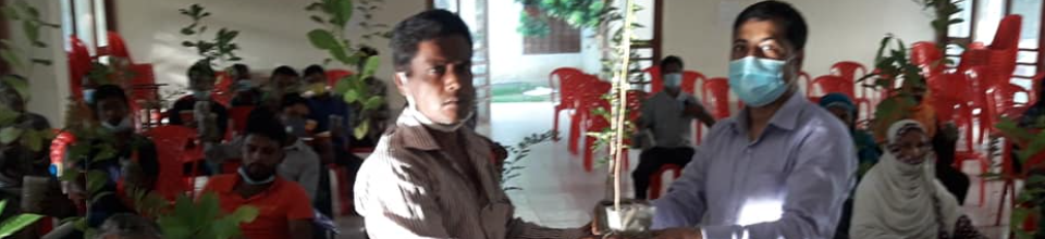 অপ্রধান শস্য প্রকল্পের সদস্যদের মাঝে ফলজ ও ঔষধি গাছ বিতরণ