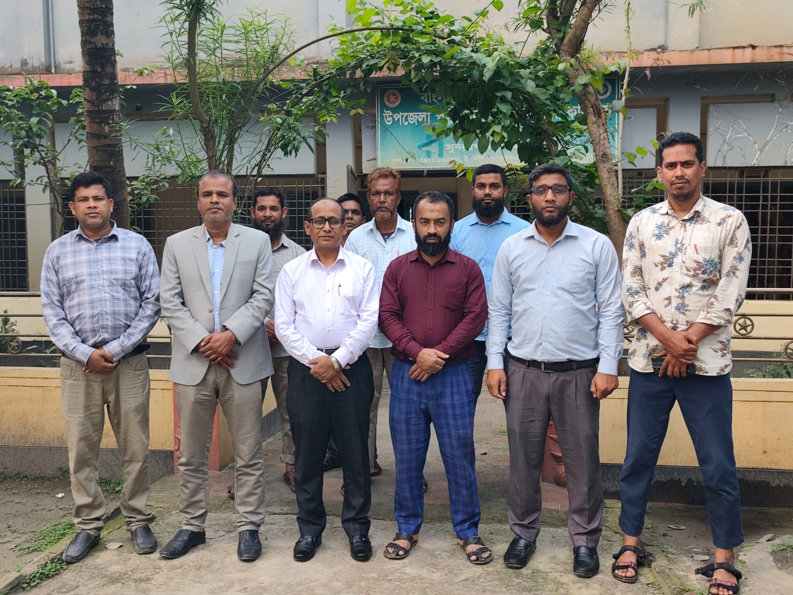 মোঃ রেজাউল করিম মিয়া, উপপরিচালক, বিআরডিবি, গাইবান্ধা মহোদয় ৩১/০৩/২০২৬ তারিখ অফিস পরিদর্শন কবার পর স্থির চিত্র