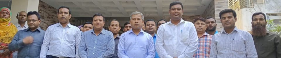 ডিসি স্যার সহ ইন-হাউজ প্রশিক্ষণ শেষে গ্রুপ ছবি।