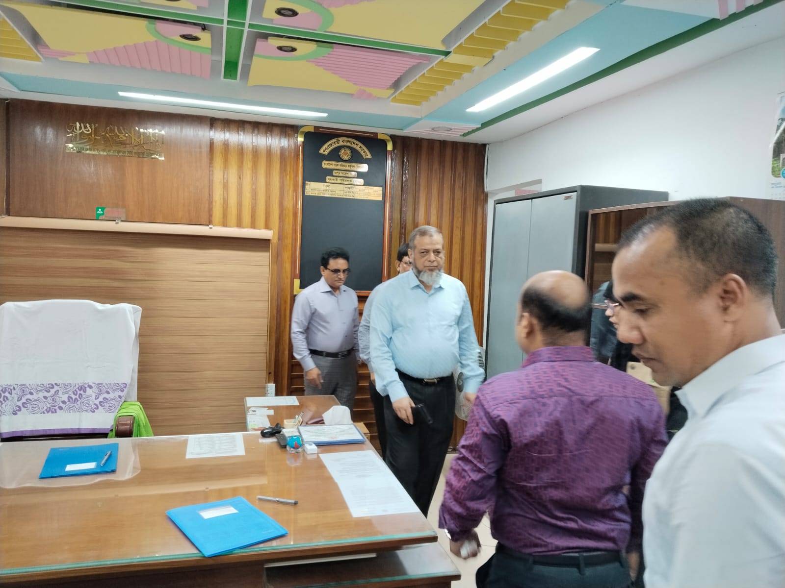 বাংলাদেশ সড়ক পরিবহন কর্তৃপক্ষ (বিআরটিএ) এর সুযোগ্য চেয়ারম্যান জনাব আবু মমতাজ সাদ উদ্দিন আহমেদ স্যার অদ্য ২৫.১০.২০২৫ খ্রি. তারিখ বিআরটিএ রংপুর সার্কেল অফিস পরিদর্শন করেন।