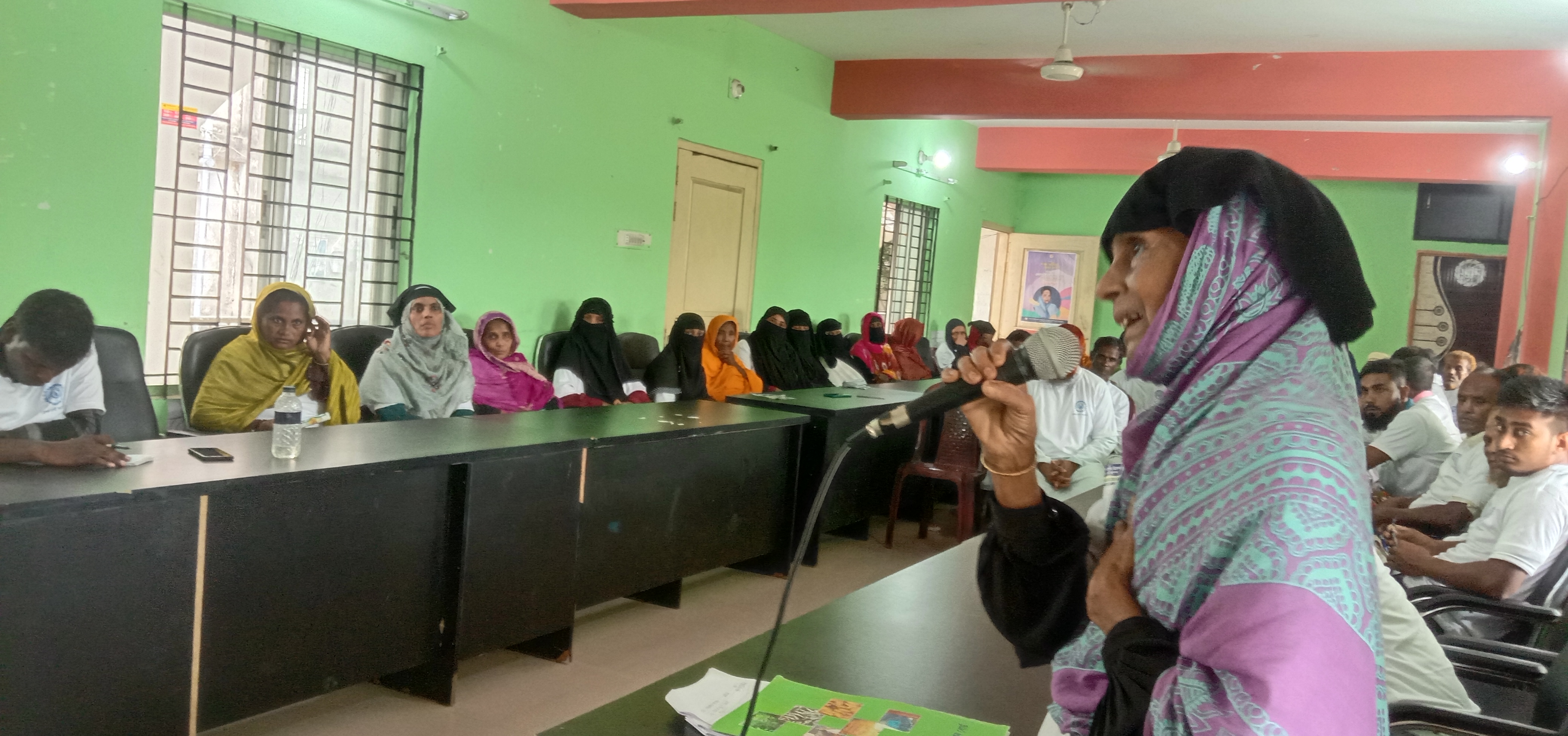 সেমিনারে বসনীদের বক্তব্য