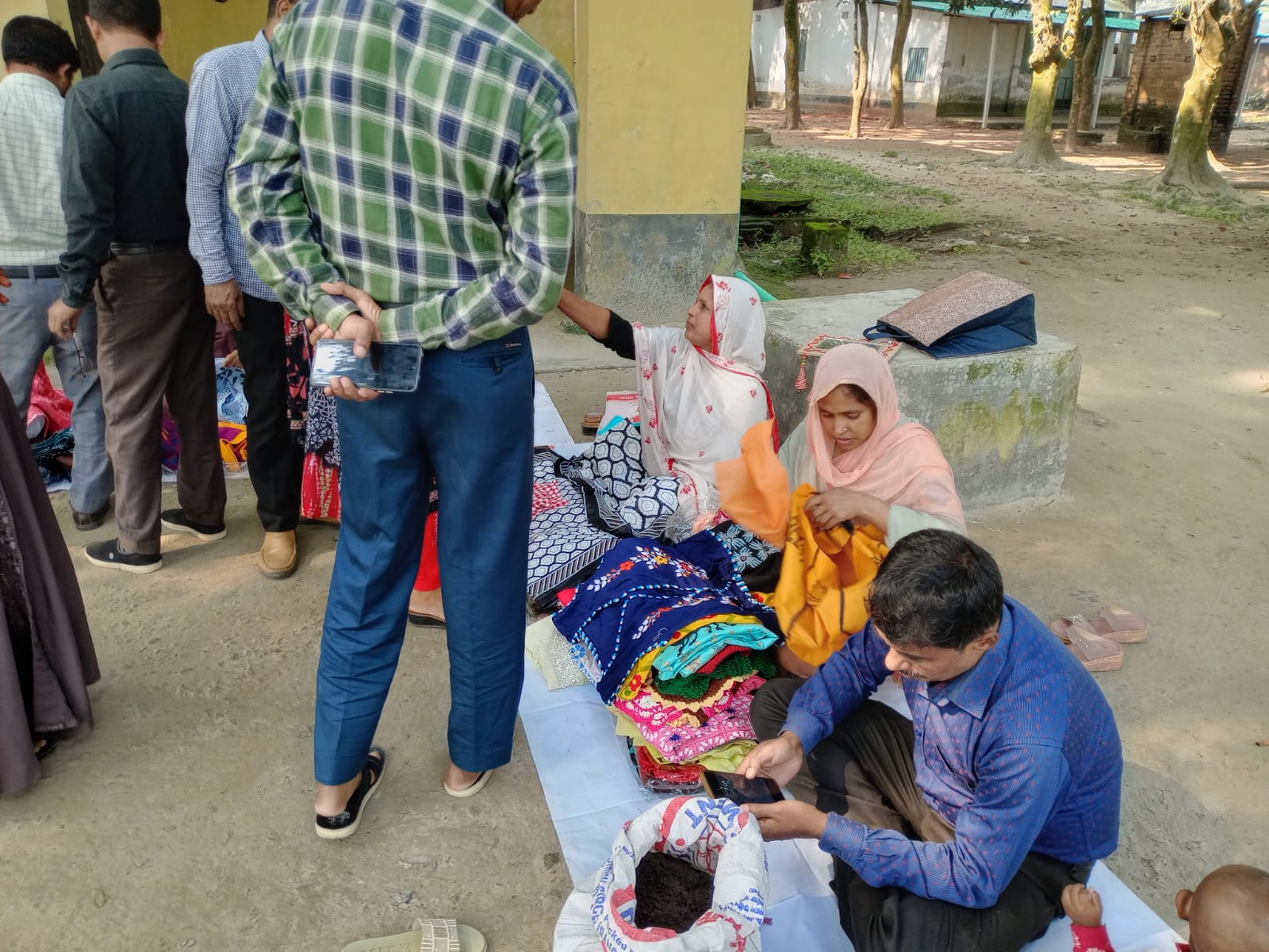 উদ্যোক্তা উন্নয়ন প্রশিক্ষণ এর মিনি মার্কেটের স্থিরচিত্র
