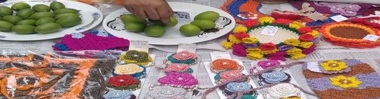 প্রশিক্ষণার্থীদের নিজেস্ব হাতে তৈরি পোশাক