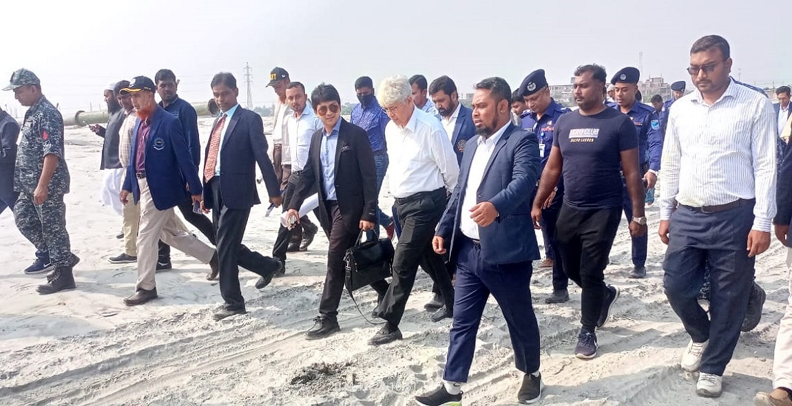 শিল্প মন্ত্রণালয়ের মাননীয় উপদেষ্টা জনাব আদিলুর রহমান খানের মুন্সিগঞ্জে বাস্তবায়নাধীন বিসিক কেমিক্যাল ইন্ডাস্ট্রিয়াল পার্ক, বিসিক প্লাস্টিক শিল্প নগরী ও বিসিক মুদ্রণ শিল্প নগরী প্রকল্প পরিদর্শন