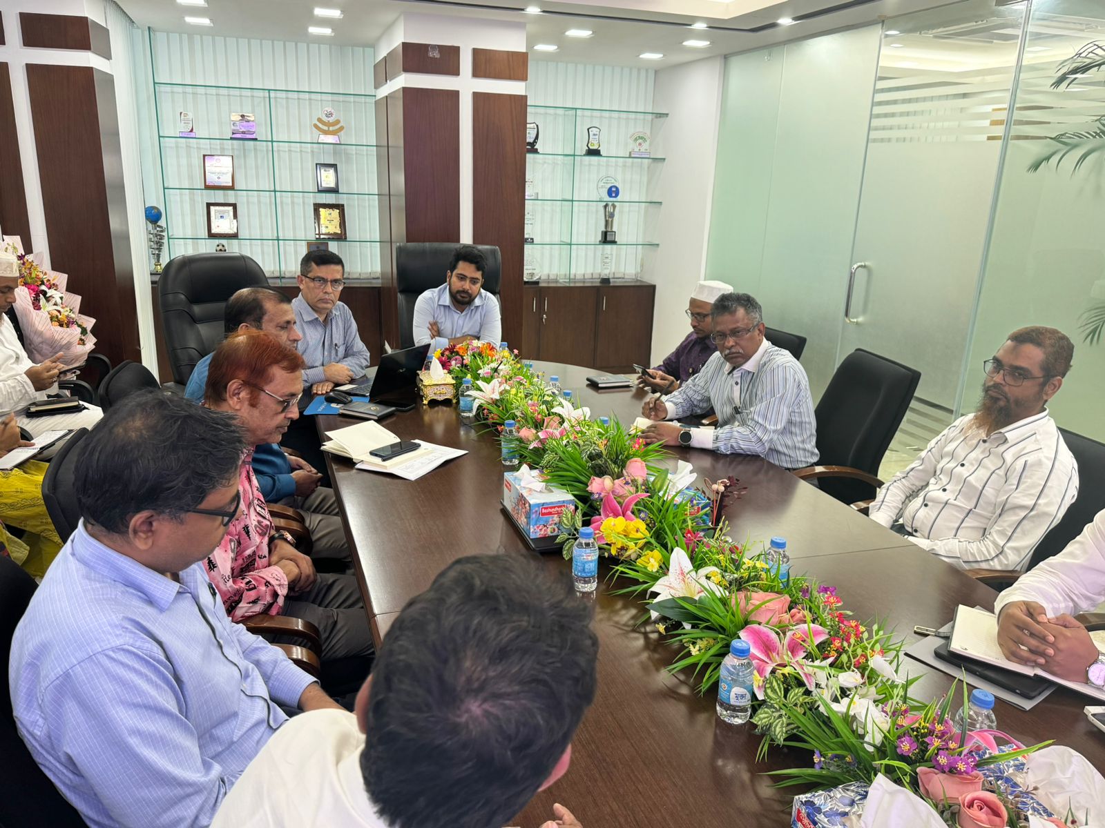 ডাক, টেলিযোগাযোগ ও তথ্য প্রযুক্তি মন্ত্রণালয়ের মাননীয় উপদেষ্টা জনাব মোঃ নাহিদ ইসলাম এর সাথে বিএসসিপিএলসি এর কর্মকর্তাদের মধ্যে ৫ সেপ্টেম্বর ২০২৪ তারিখে বিএসসিপিএলসি-এর প্রধান কার্যালয়ের সভাকক্ষে অনুষ্ঠিত মতবিনিময় সভার কিছু স্থিরচিত্র।