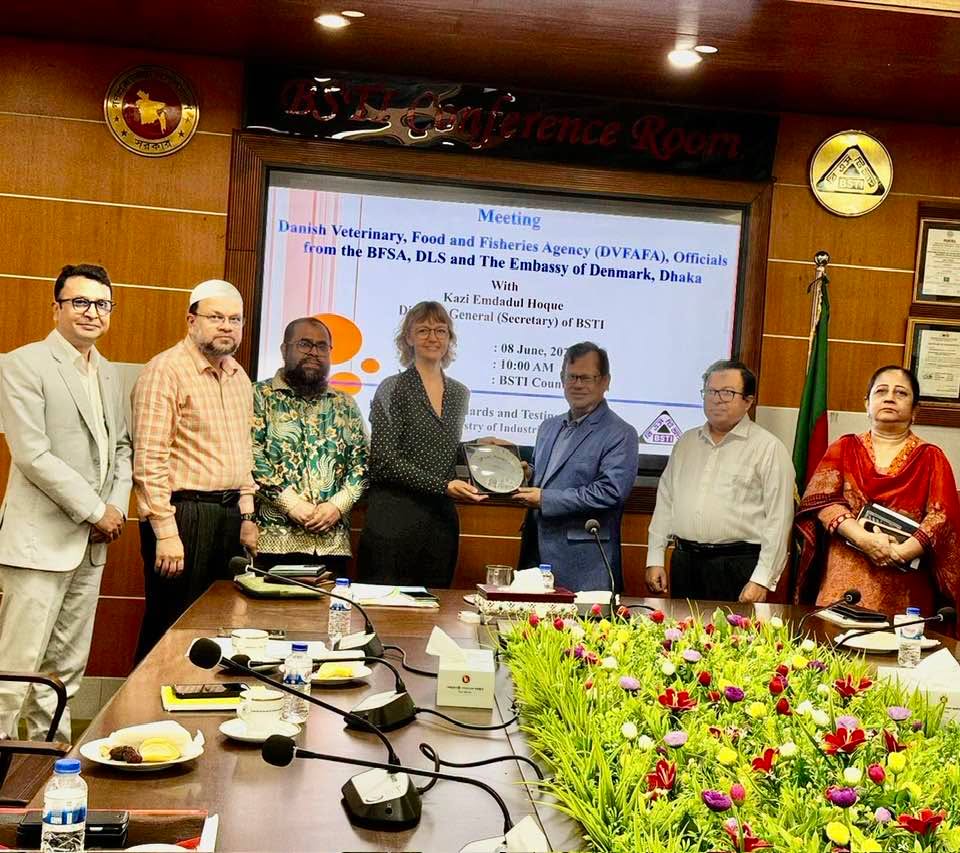 ড্যানিশ প্রতিনিধি দলের সাথে বিএসটিআই’র খাদ্য নিরাপত্তা বিষয়ক মতবিনিময় সভা