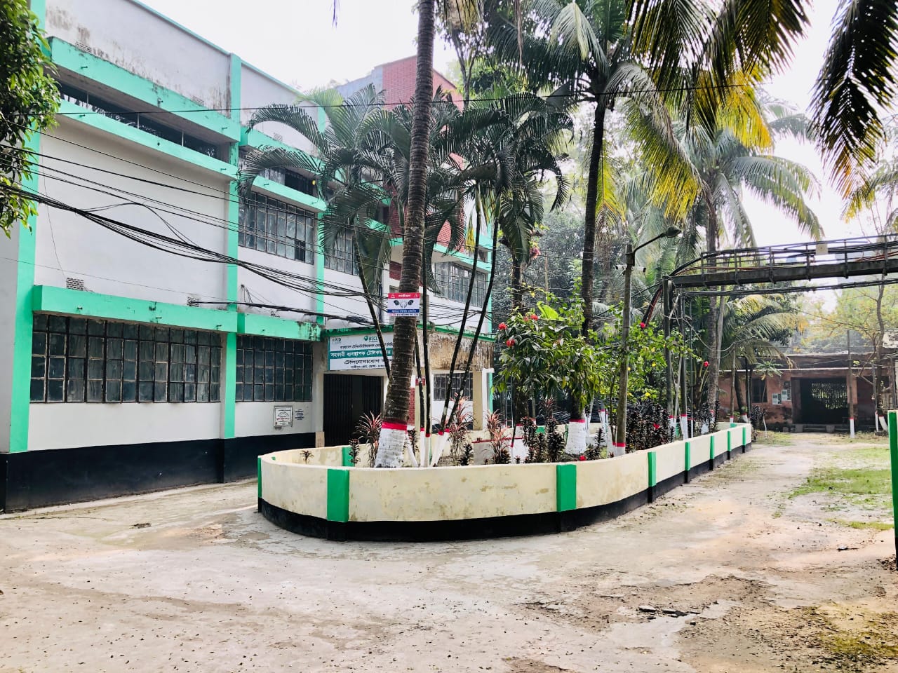 ভবনের ছবি
