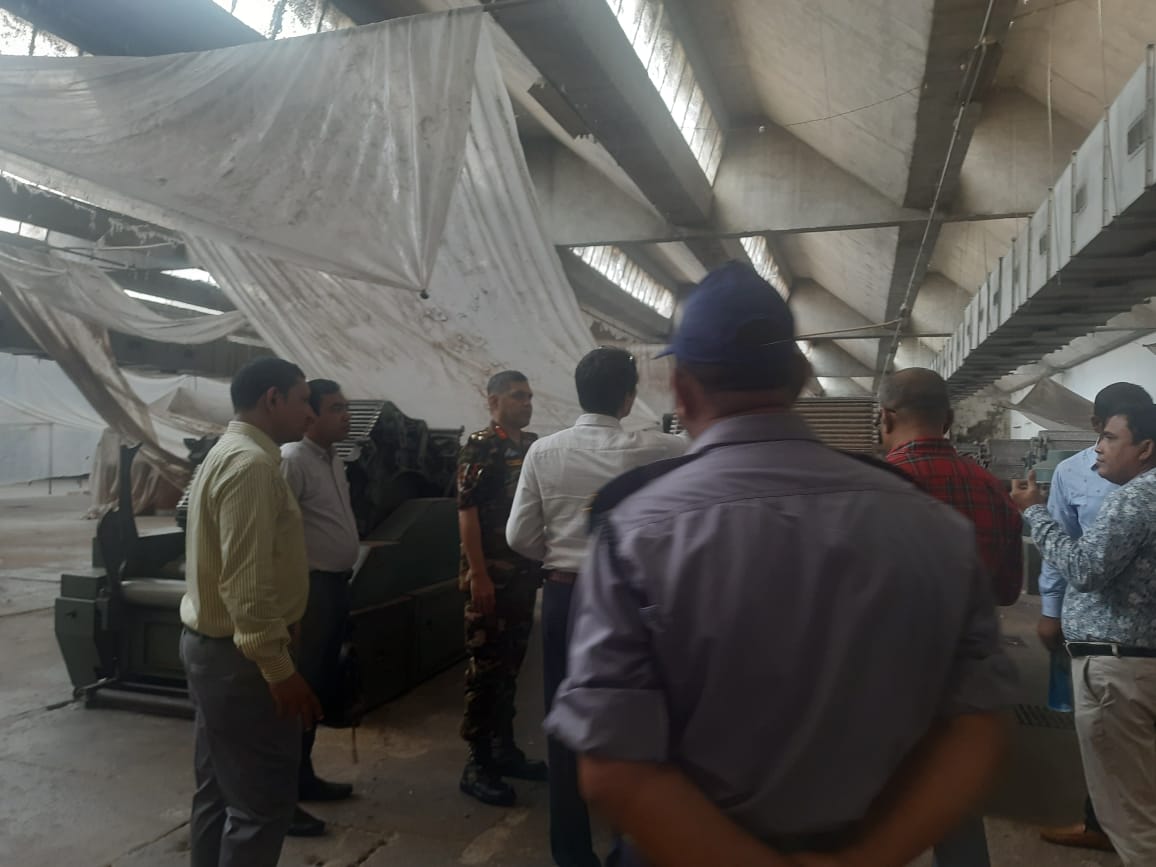 ব্রিগেডিয়ার জেনারেল মোঃ জিয়াউল হক, এনডিসি, এএফডব্লিউসি, পিএসসি, চেয়ারম্যান, বাংলাদেশ টেক্সটাইল মিলস্ করপোরেশন কর্তৃক বিটিএমসি'র নিয়ন্ত্রণাধীন দারোয়ানী টেক্সটাইল মিলস্, নীলফামারী পরিদর্শন।
