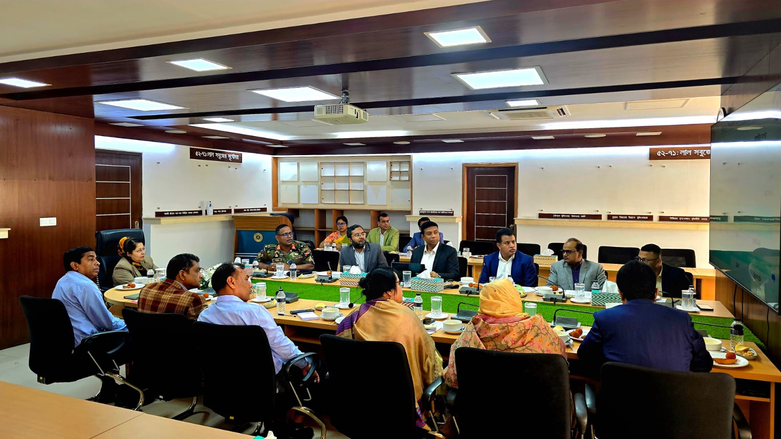 সচিব, বস্ত্র ও পাট মন্ত্রণালয় মহোদয়ের বিটিএমসি পরিদর্শন।