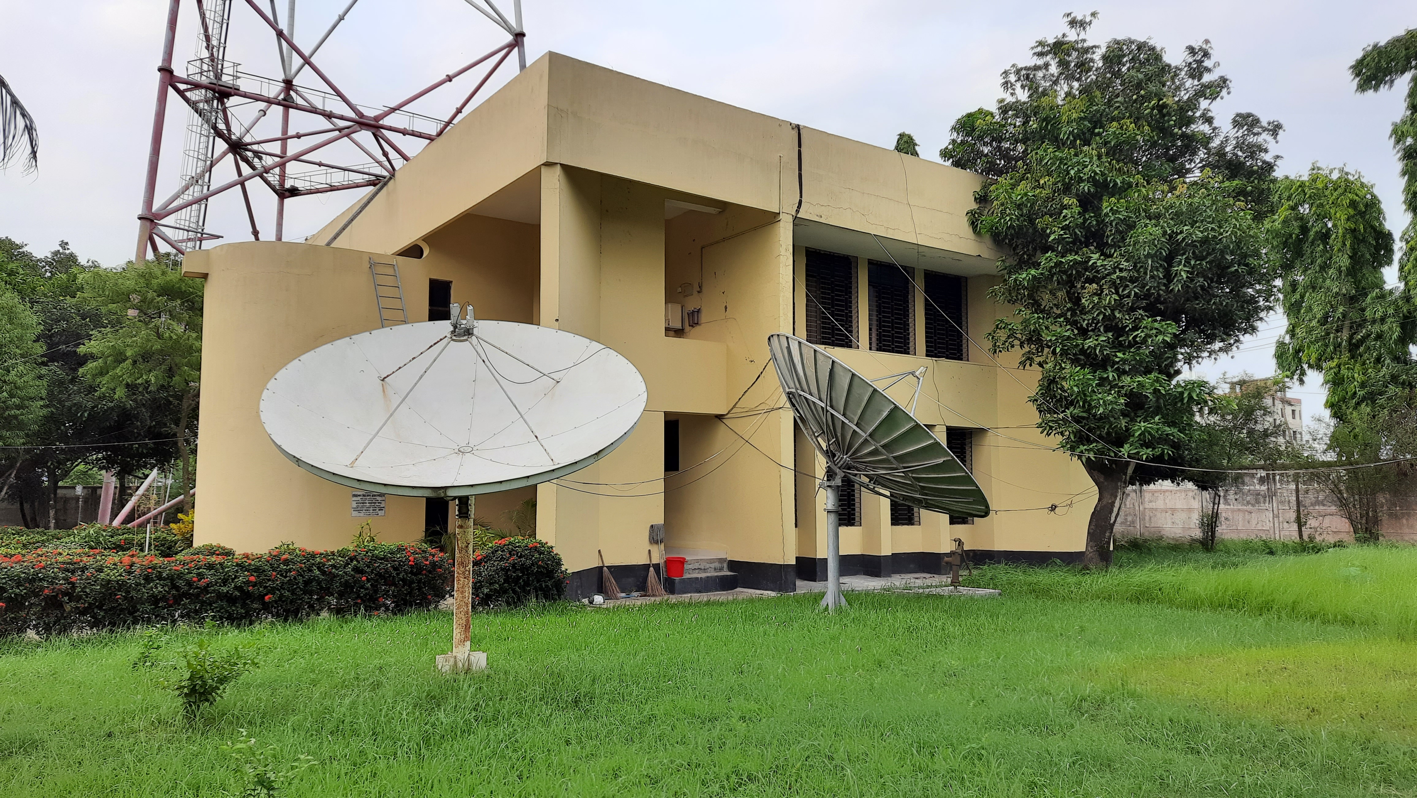 স্যাটেলাইট প্যারামিটার