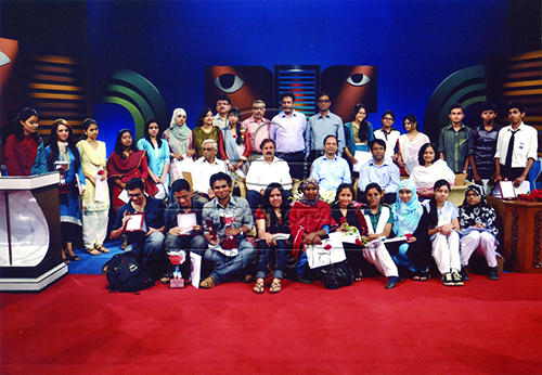 অনুষ্ঠান: মা ও শিশু বিতর্ক পুরস্কার বিতরণী-২০১২ প্রধান অতিথি: হেদায়েত উল্লাহ আল মামুন, তৎকালীণ তথ্য সচিব, বিশেষ অতিথি: এস.এম হারুন-অর-রশীদ, সভাপতি: ম. হামিদ, তৎকালীণ মহাপরিচালক, বিটিভি