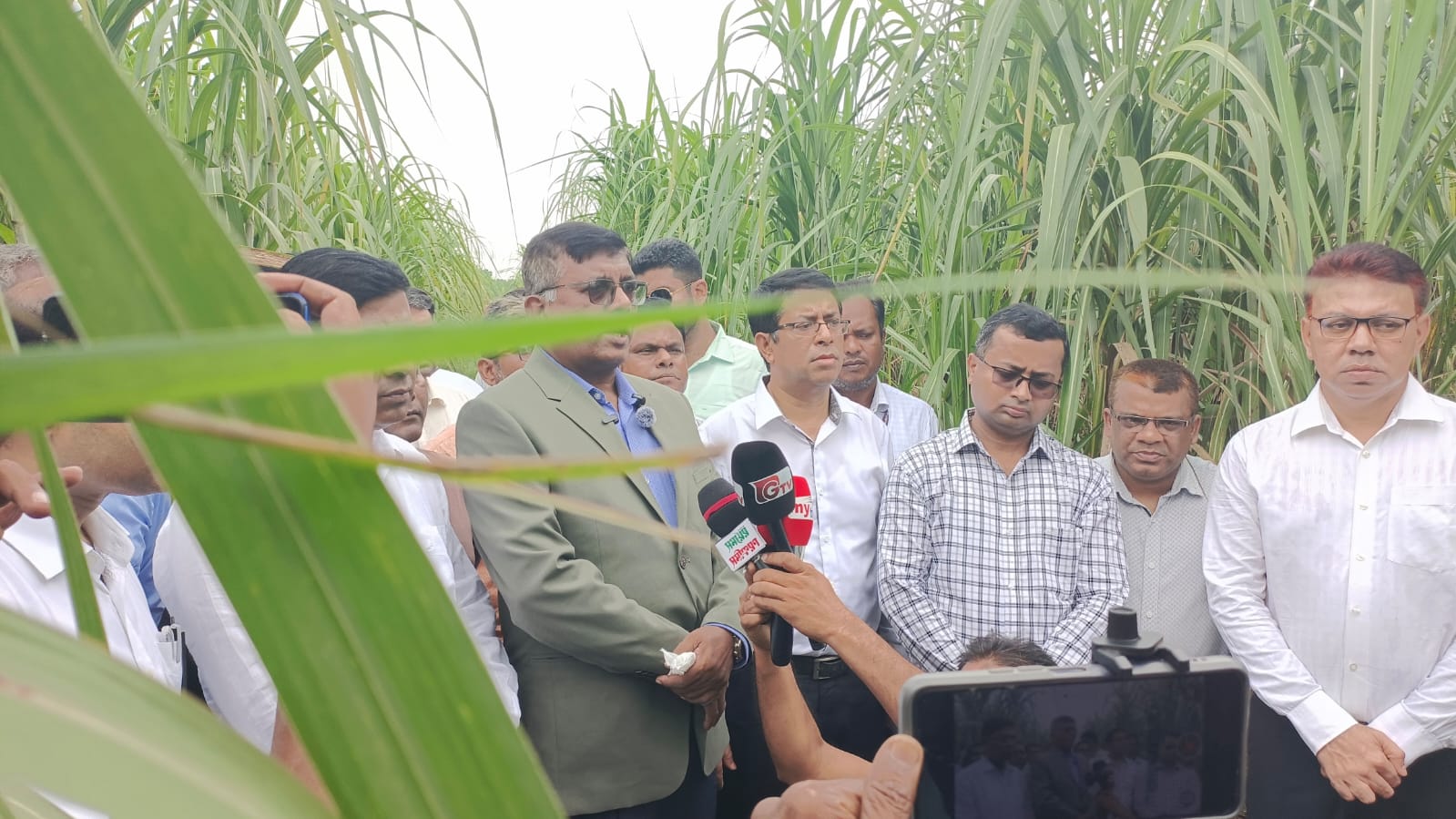 কার্যক্রম
