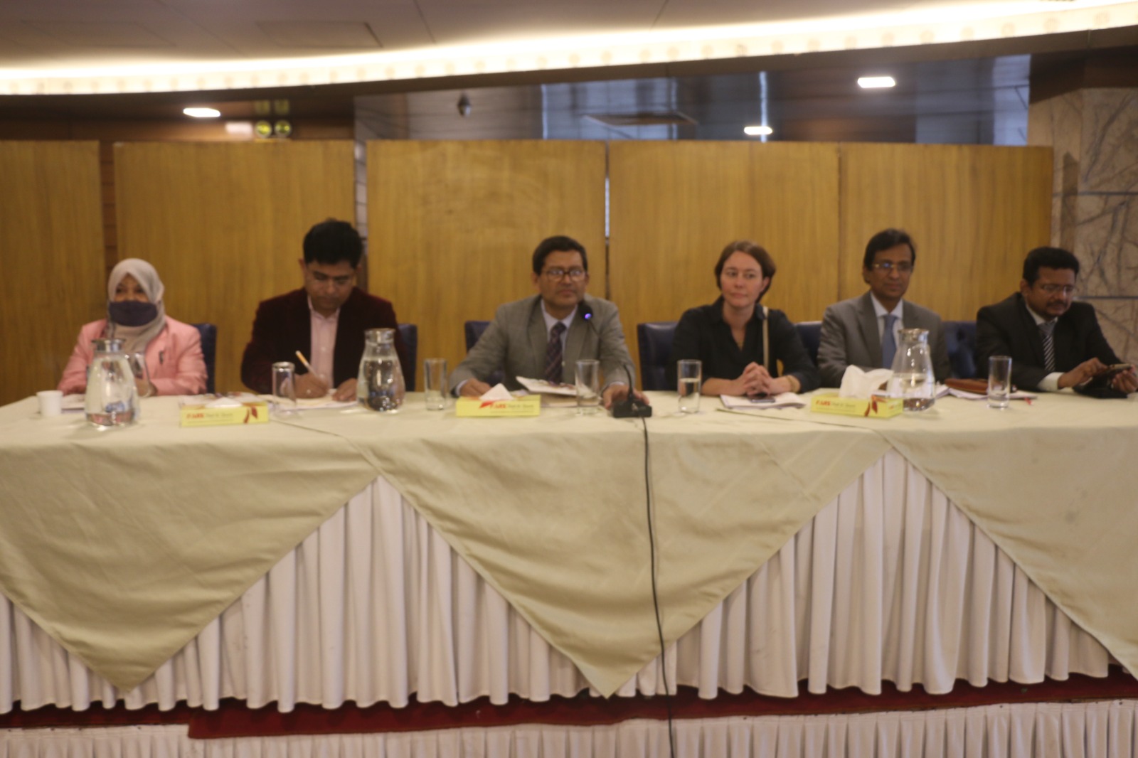 কেন্দ্রীয় তহবিল ও বাংলাদেশ শ্রমিক কল্যাণ ফাউন্ডেশন-এর নাগরিক পর্যায়ে সেবাসমূহ ও দাপ্তরিক কার্যক্রম ডিজিটাইজেশন-এর জন্য অদ্য ১২/১২/২০২৪ খ্রি. তারিখ রোজ বৃহস্পতিবার সকাল ৯.৩০ ঘটিকায় ফারস হোটেল এন্ড রিসোর্ট-এ কেন্দ্রীয় তহবিল ও বাংলাদেশ শ্রমিক কল্যাণ ফাউন্ডেশন ডিজিটাইজেশন বিষয়ক এক দিনের ০১ (এক) টি কর্মশালা আয়োজন করা হয়