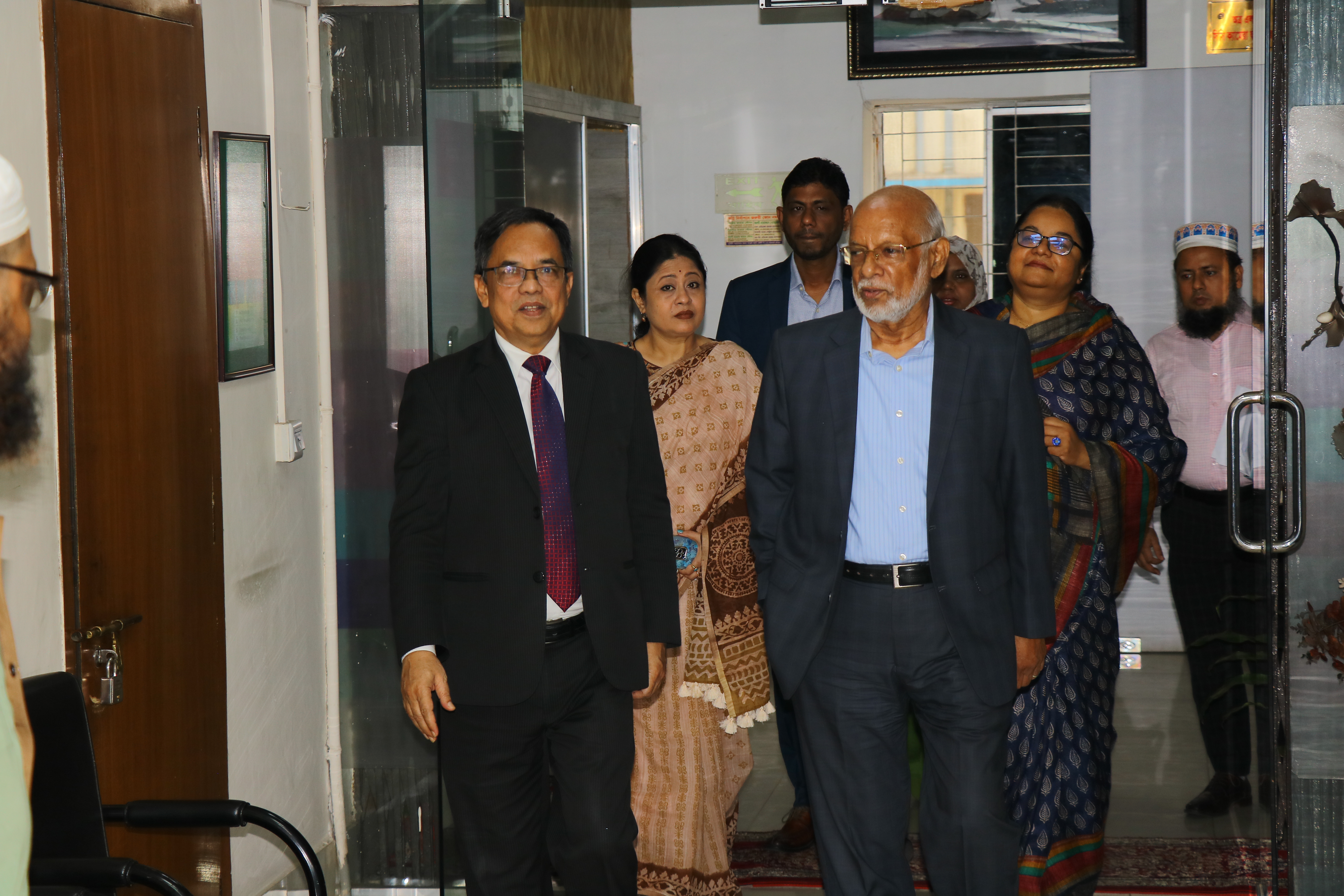 জনাব জাকির আহমেদ খান, সভাপতি, জাতীয় বেতন কমিশন, ২০২৫ এবং চেয়ারম্যান, পিকেএসএফ এর সাথে ওপেন সেশনে অডিট এন্ড একাউন্টস ক্যাডারের কর্মকর্তাগণ।