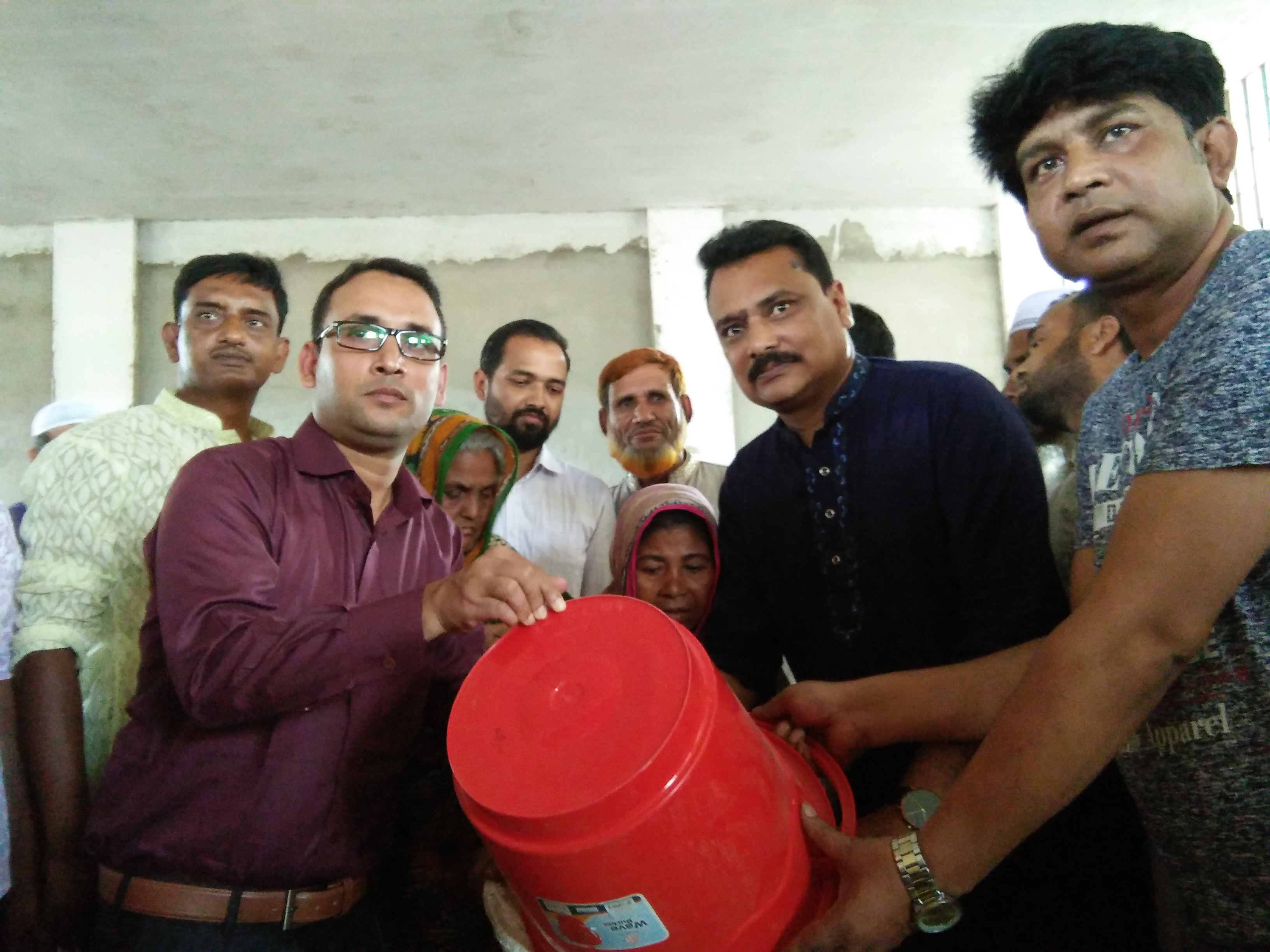 ২চালিতাডাঙ্গা ইউনিয়নের গরীব জনগনের মাঝে পবিত্র ঈদ-উল - ফিতর উপলক্ষ্যে ভিজিএফ বিতরণ-২০১৯