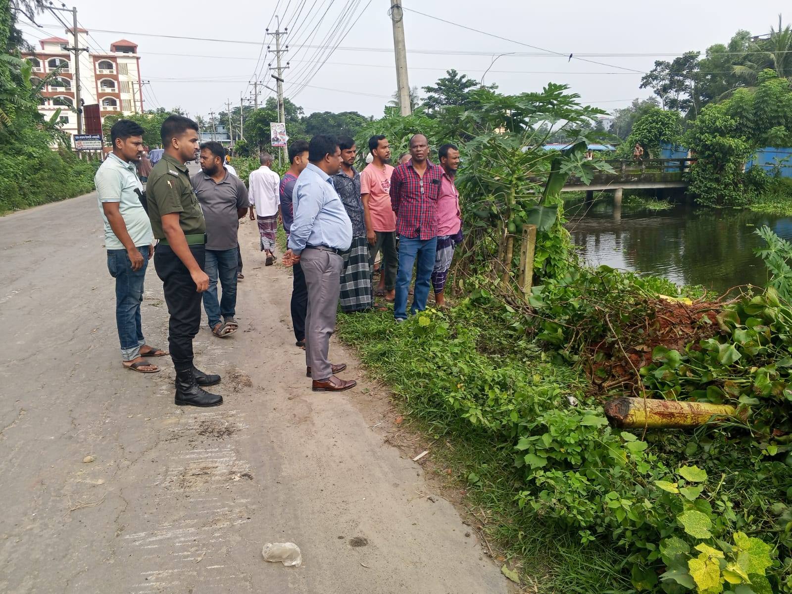 জলাবদ্ধতা নিরসনে খাল পরিস্কার কার্যক্রম