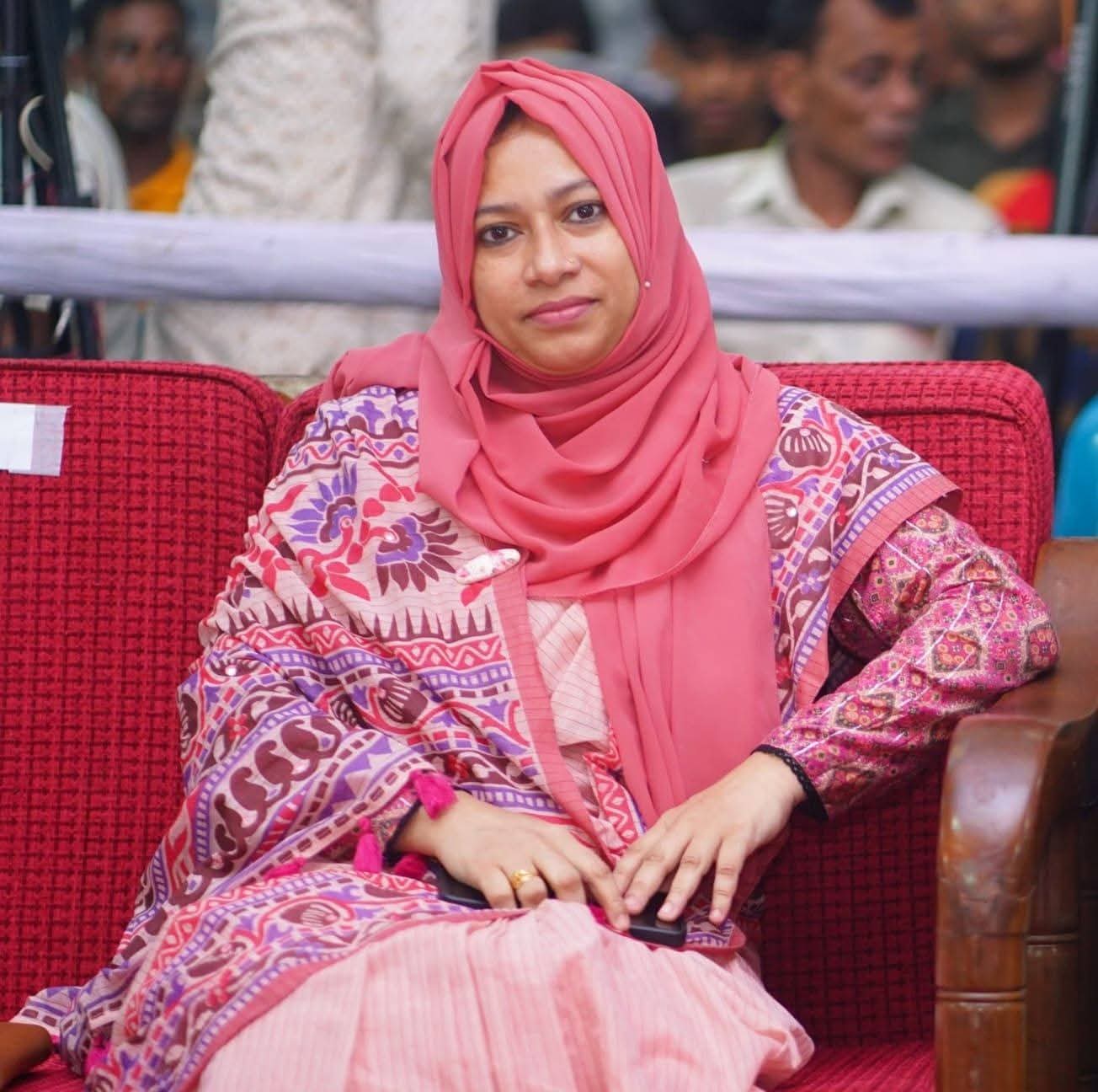 খাদিজা আক্তার