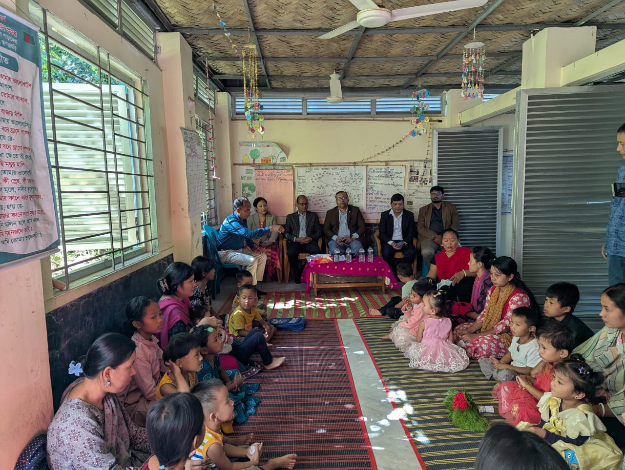 খাগড়াছড়ি জেলার সদরে চরপাড়া পাড়া কেন্দ্র পরিদর্শন করেন বোর্ডের ভাইস চেয়ারম্যান জনাব শেখ ছালেহ আহাম্মদ