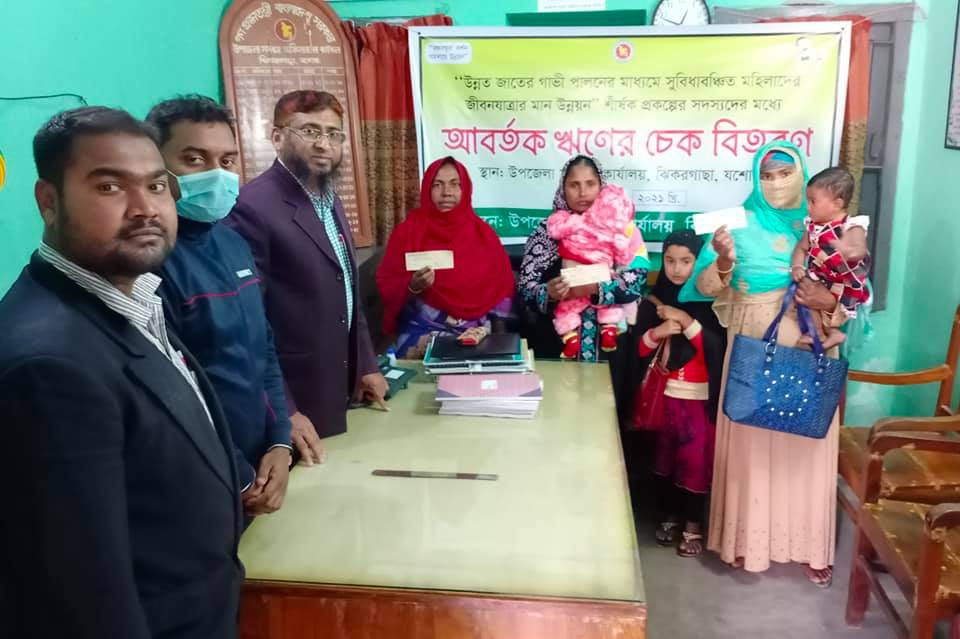 গঙ্গানন্দপুর-৮ জন