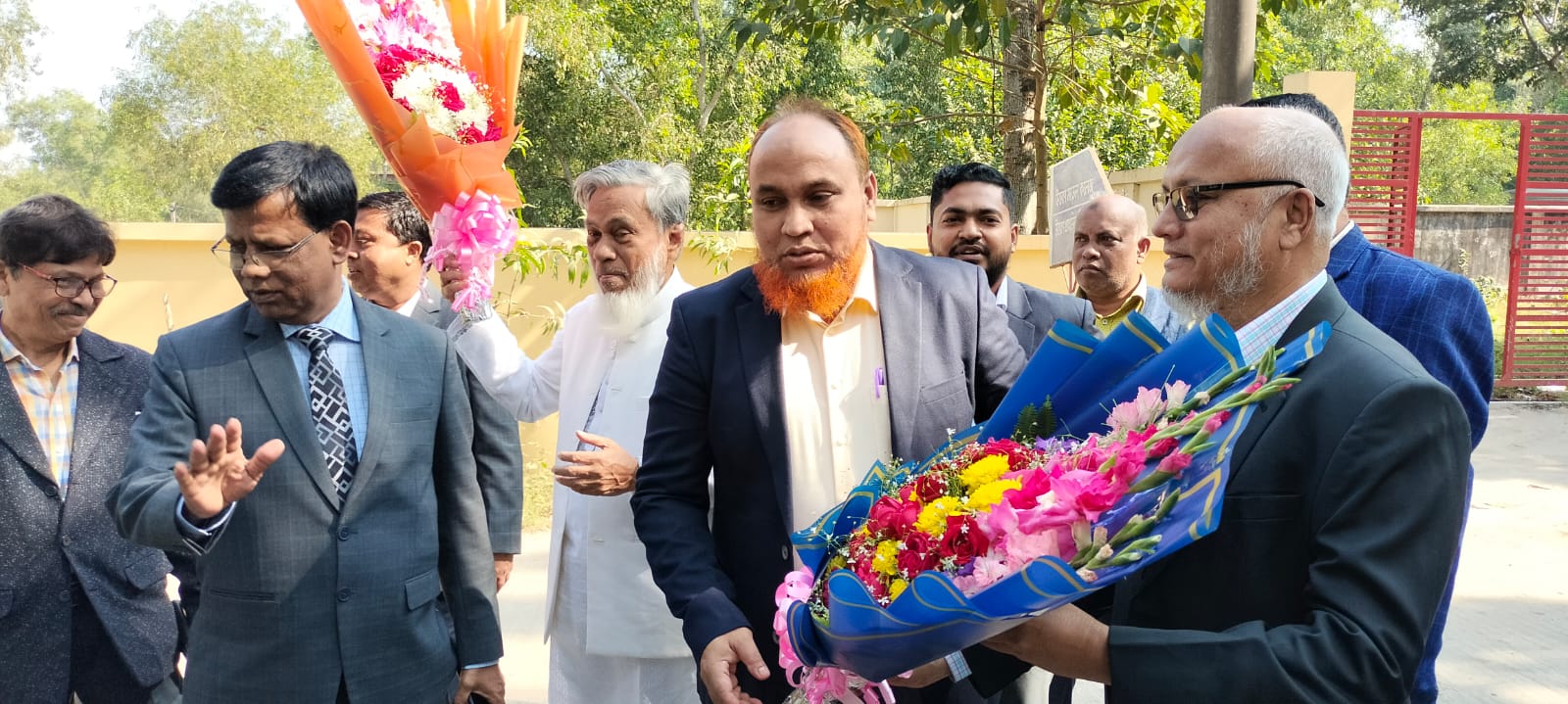 নিবন্ধনক মহোদয়ের কক্সবাজার আগমন।