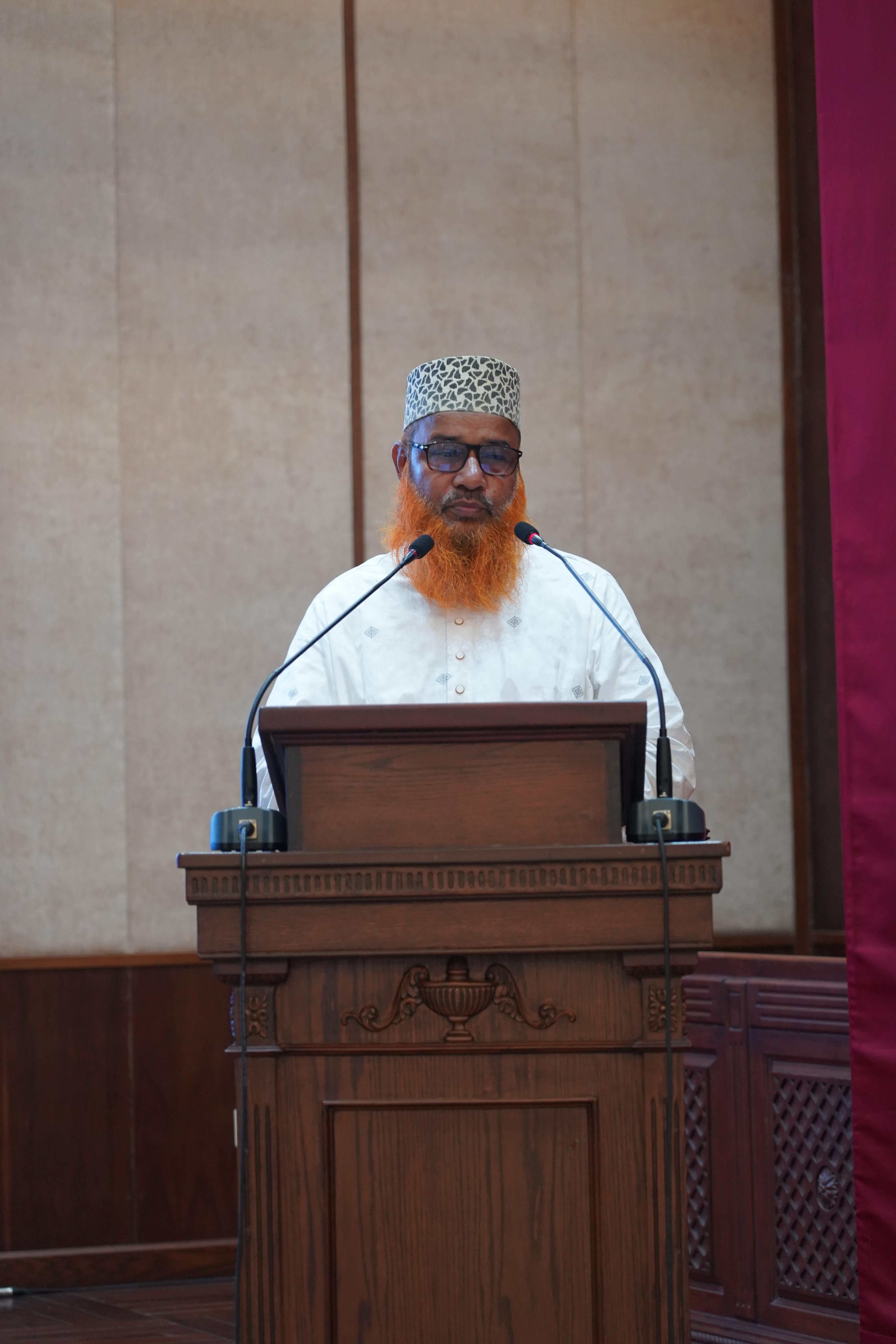 অধ্যক্ষ, হাশেমিয়া কামিল মাদ্রাসা, কক্সবাজার।