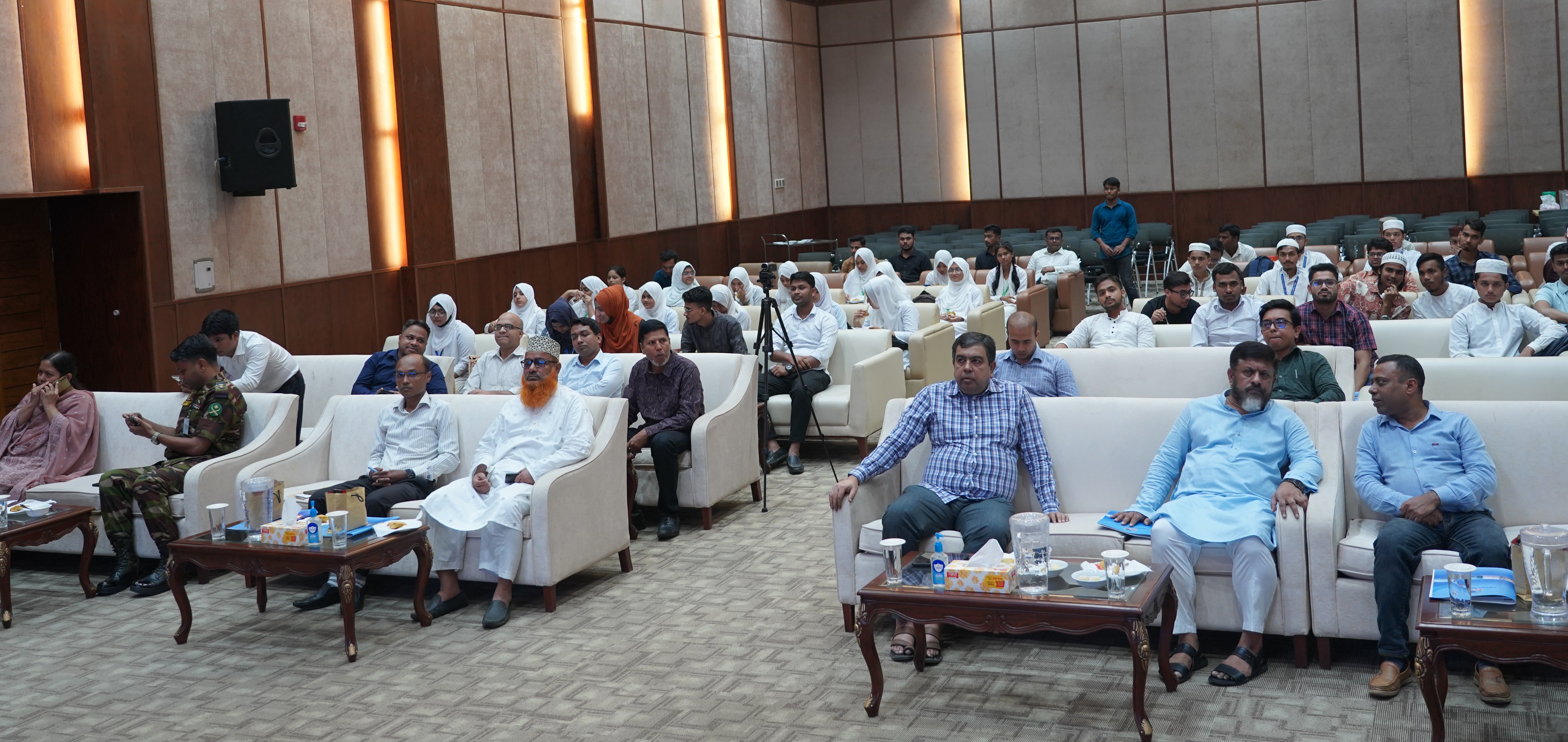 সেমিনারের উপস্থিতি।