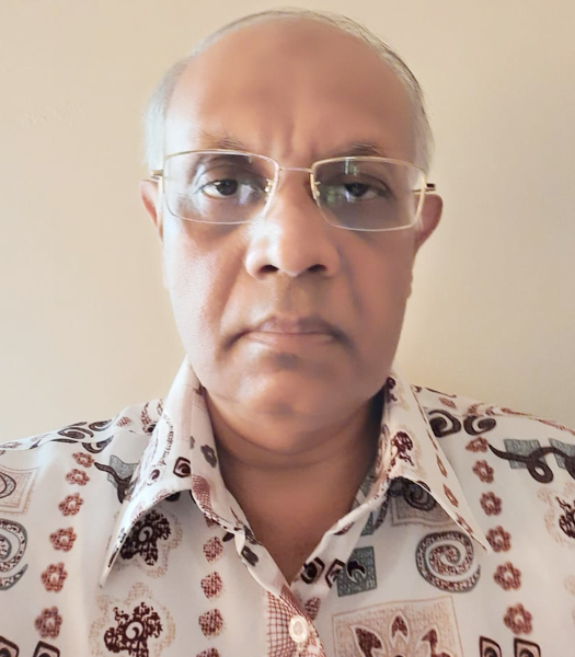  মাননীয় চেয়ারম্যান 