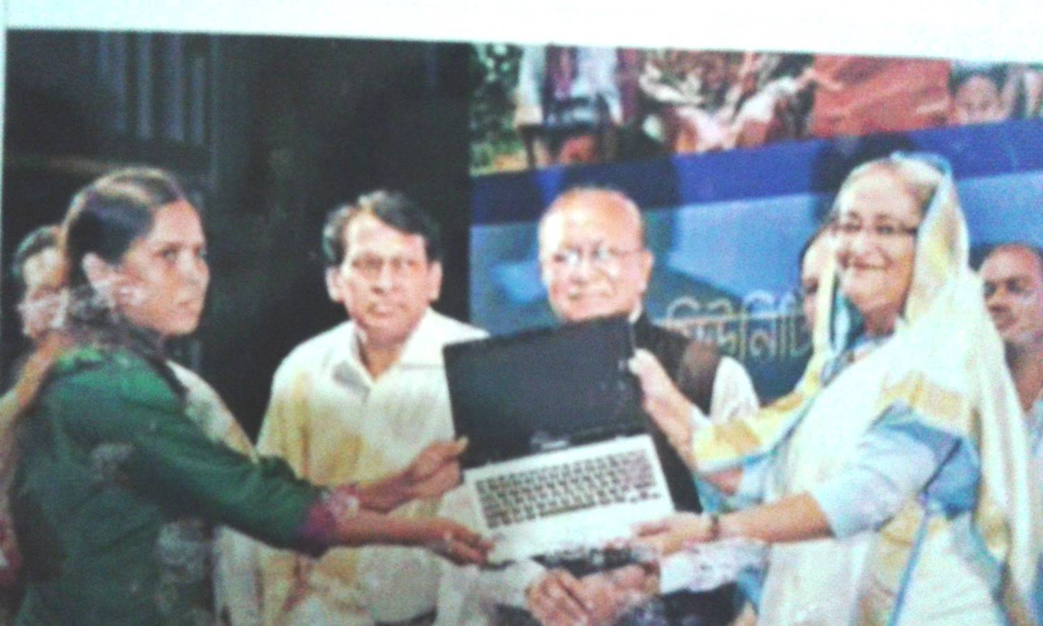 দেশের প্রথম সেরা কমিউনিটি ক্লিনিক হিসেবে বড়গাতি কমিউনিটি ক্লিনিকের স্বীকৃতি