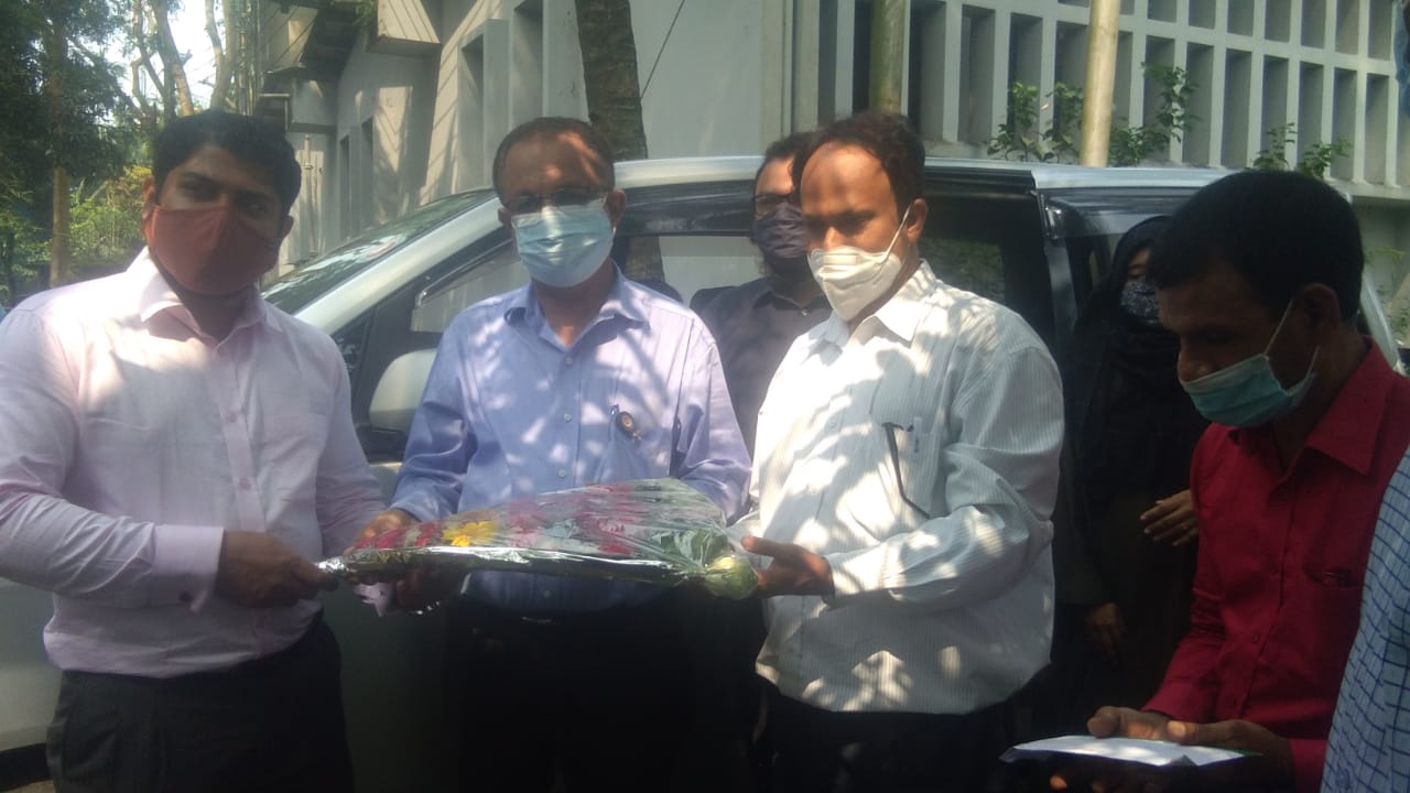 পরিচালক (প্রশাসন ও অর্থ) মহোদয়ের পরিদর্শন। 