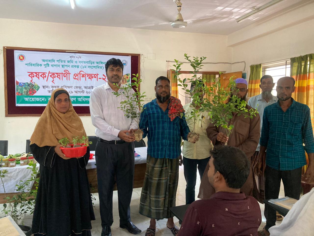 অনাবদি প্রকল্পের কৃষক প্রশিক্ষণ