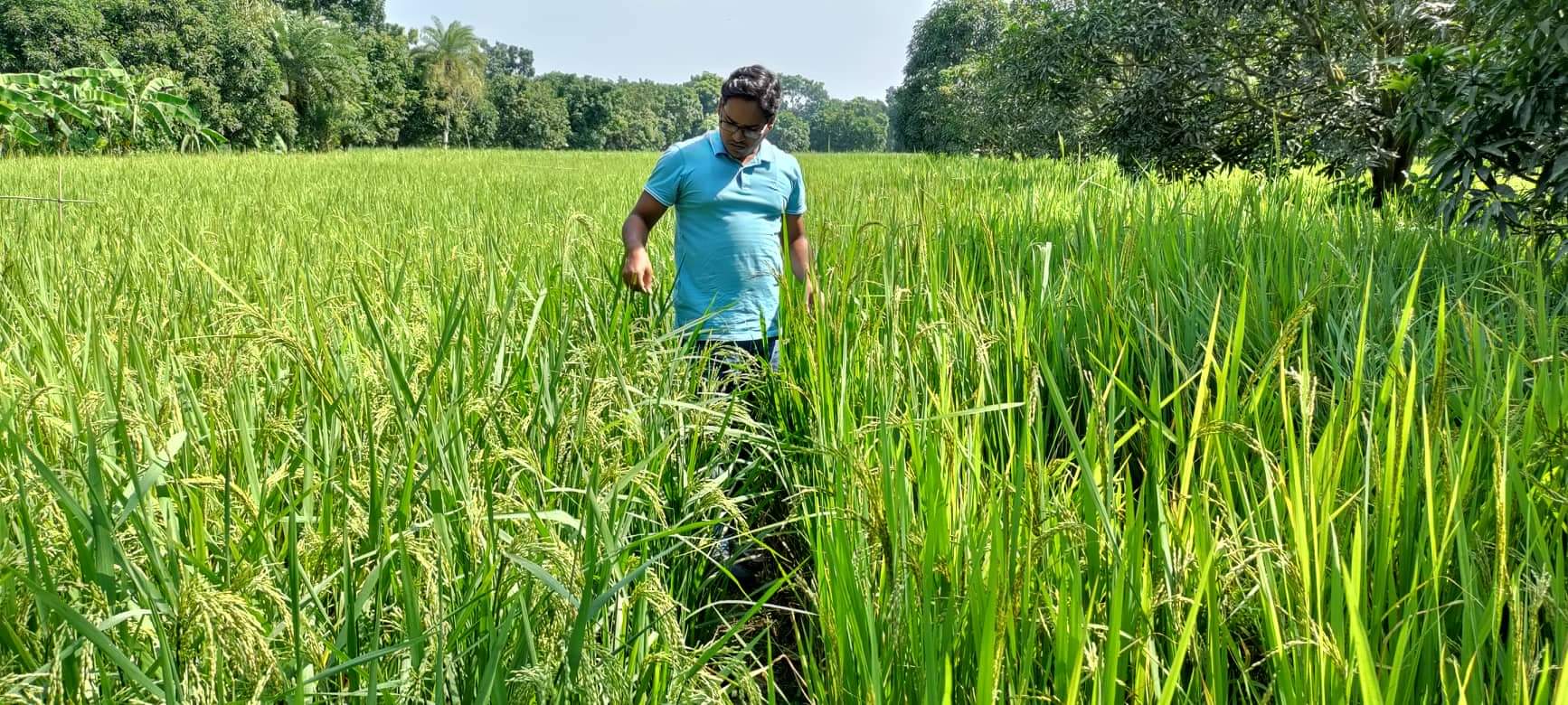 ব্যানার ৩