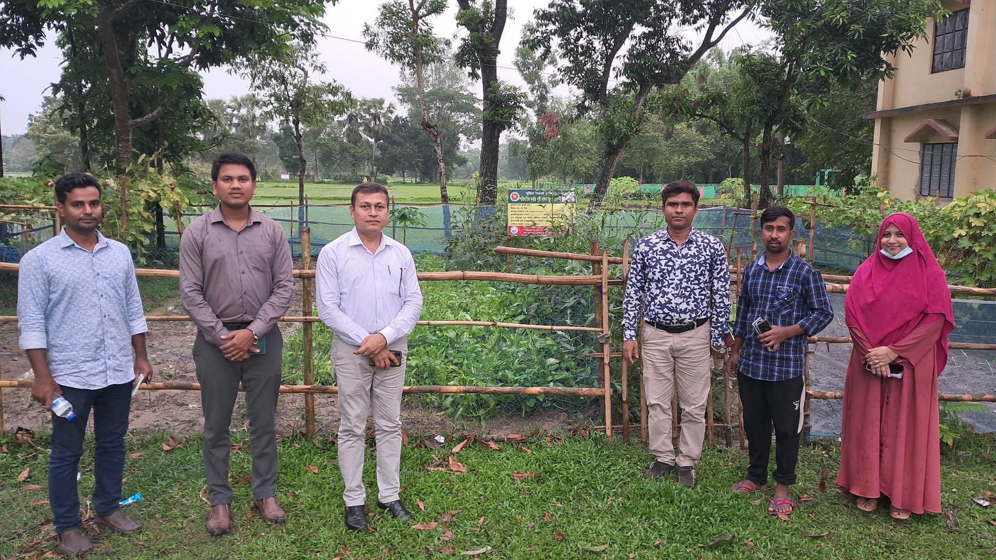 অনাবাদি পতিত জমি ও বসত বাড়ির আঙ্গিনায় পারিবারিক পুষ্টি বাগান স্থাপন প্রকল্প