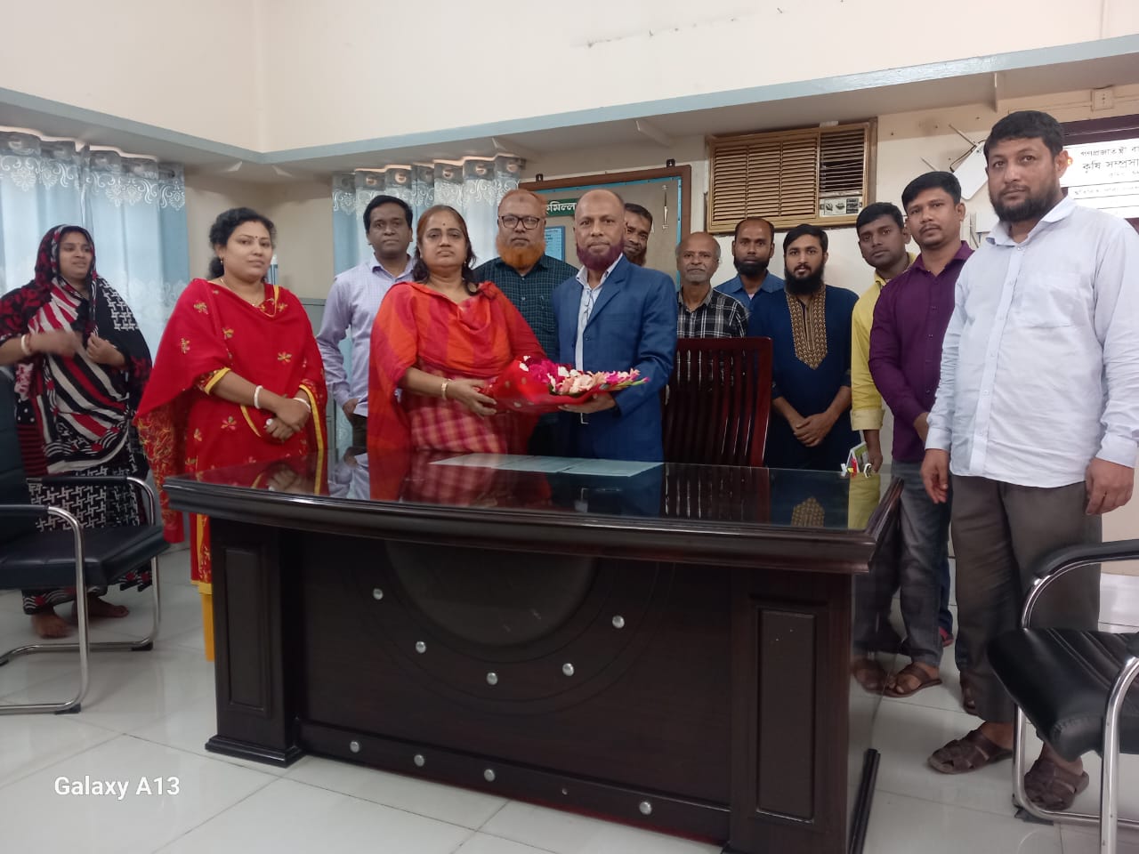 নতুন যোগদানকৃত অতিরিক্ত পরিচালক মহোদয়কে বরণ