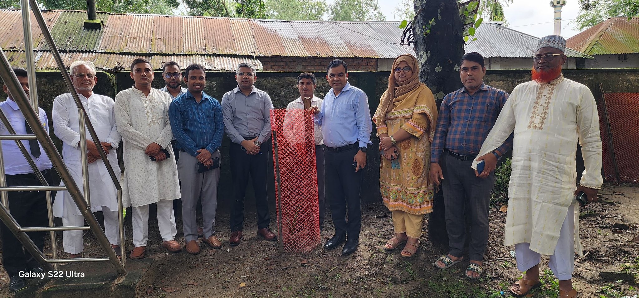 প্রণোদনা কর্মসূচির আওতায় বিভিন্ন প্রতিষ্ঠানে রোপিত তাল ও নারিকেল চারা পরিদর্শন
