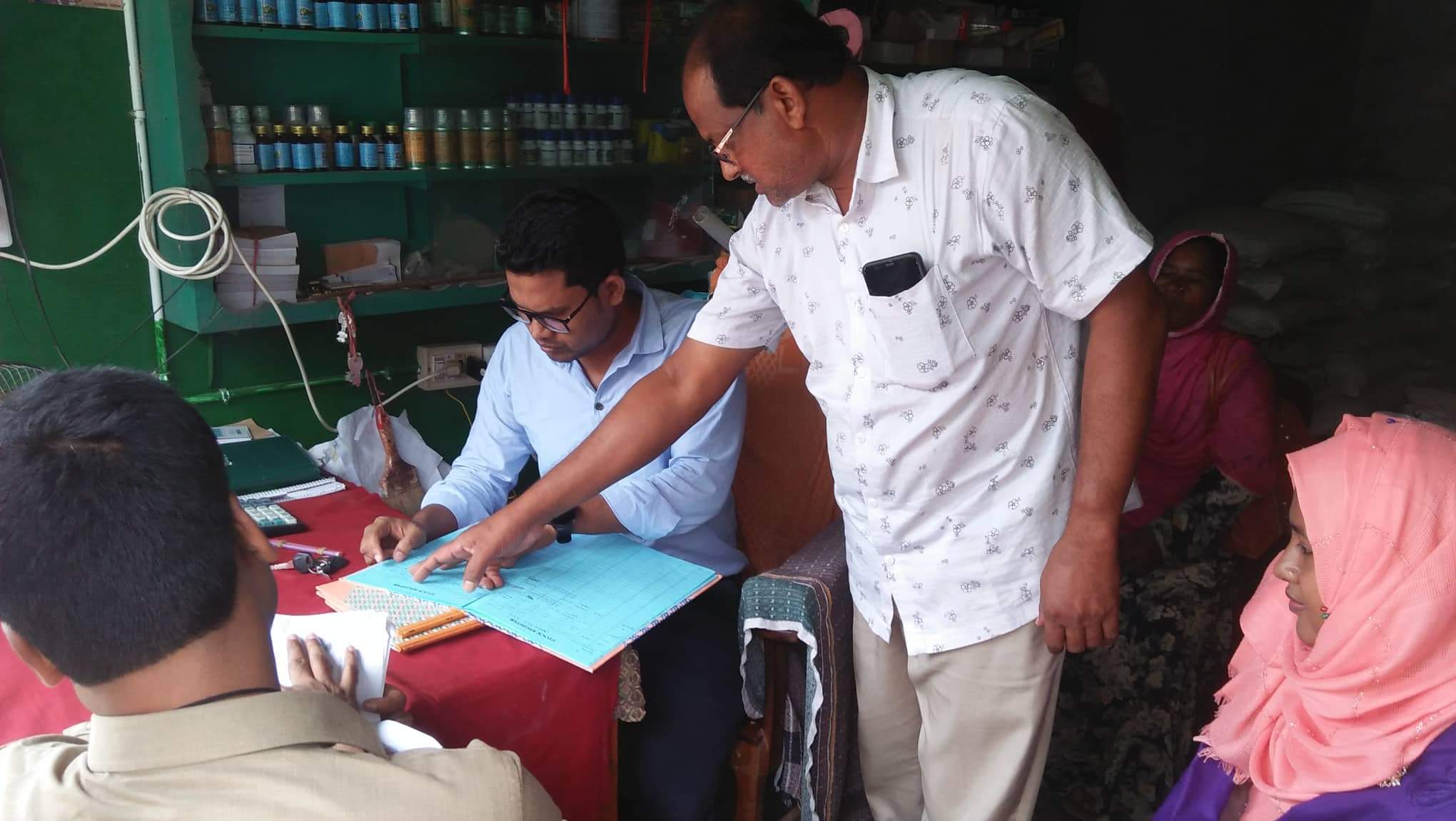 সারের সার্বিক পরিস্থিতি পরিদর্শন।