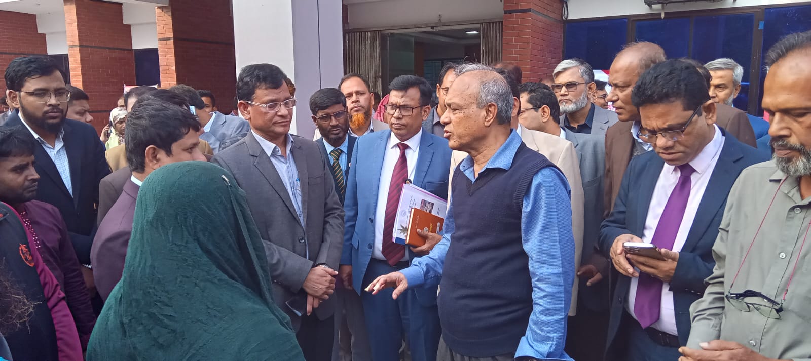 মাননীয় কৃষি উপদেষ্টা মহোদয়ের খুলনা অঞ্চল পরিদর্শন