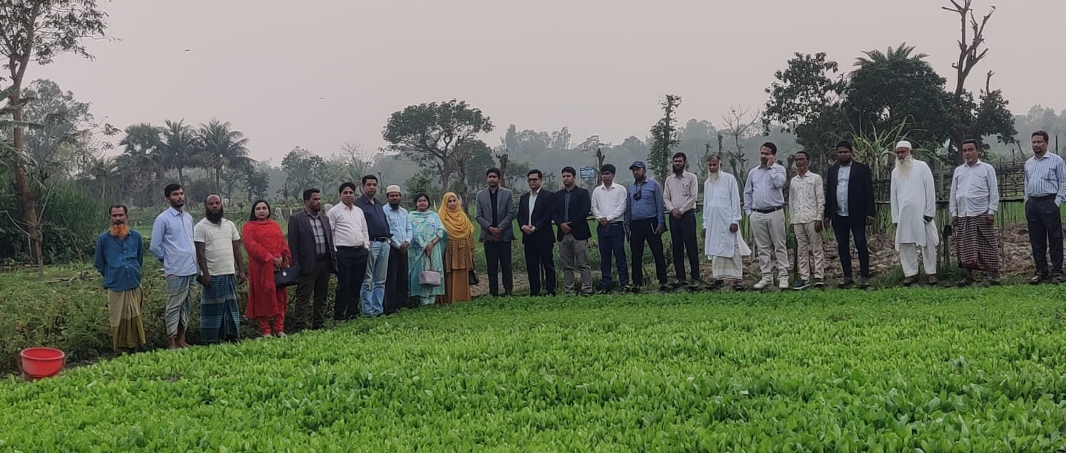 মাঠ পরিদর্শন