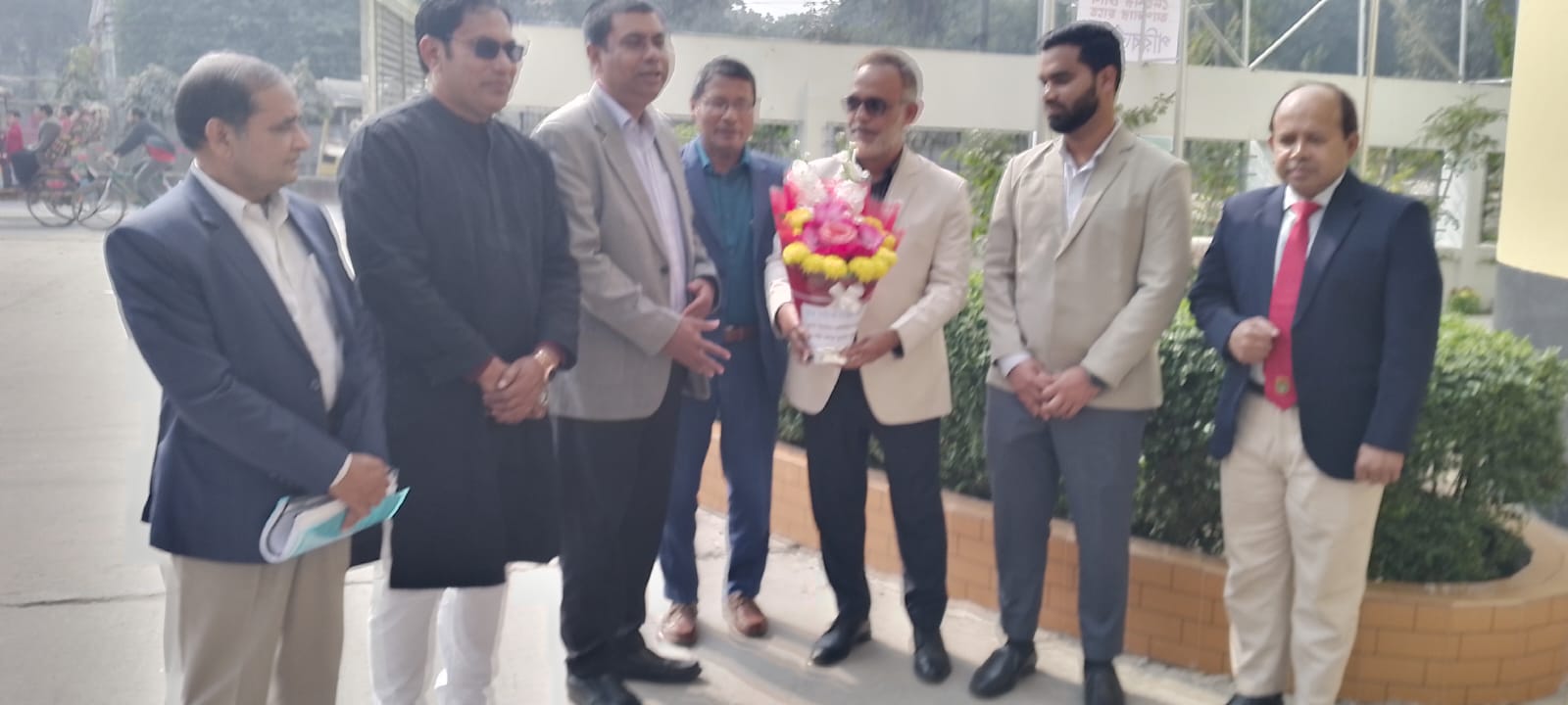 কৃষি মন্ত্রণালয় এর সম্প্রসারণ অধিশাখার যুগ্মসচিব জনাব মোহাম্মদ এনামুল হক কর্তৃক কৃষি বিপণন অধিদপ্তর রংপুর এর বিভিন্ন কার্যক্রম পরিদর্শন।