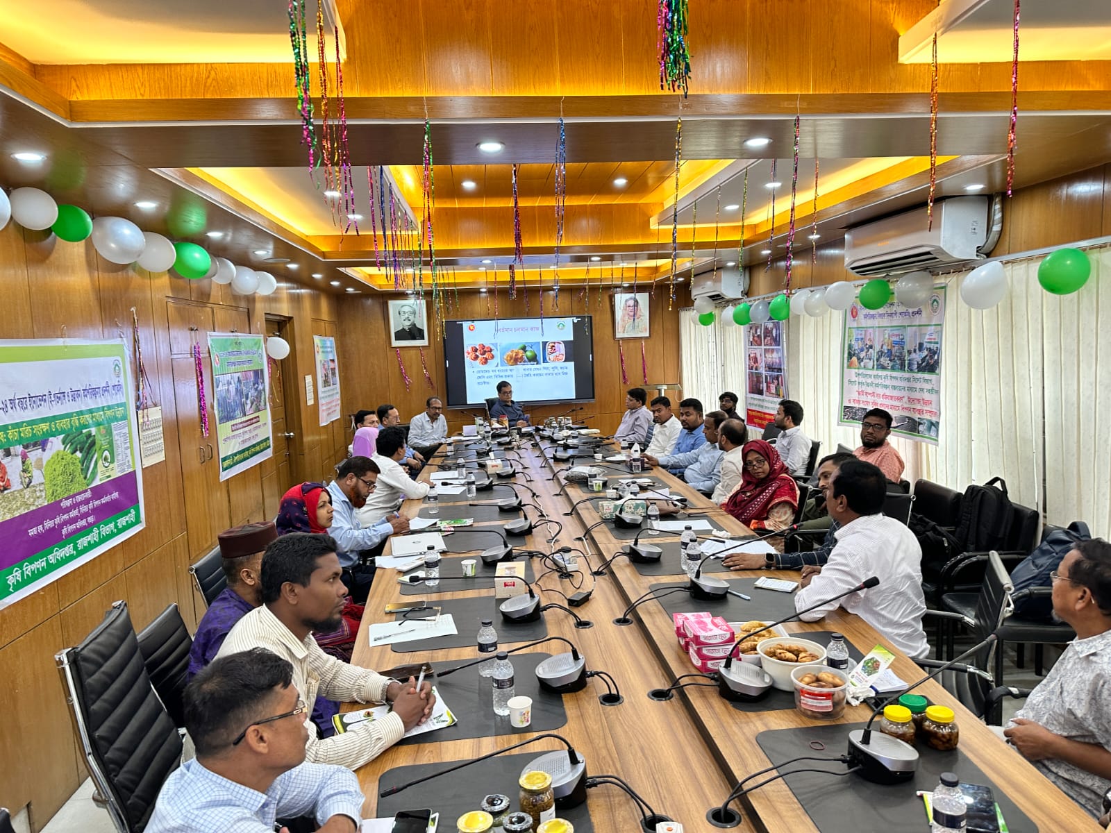 শোকেসিং প্রদর্শনী-২৪