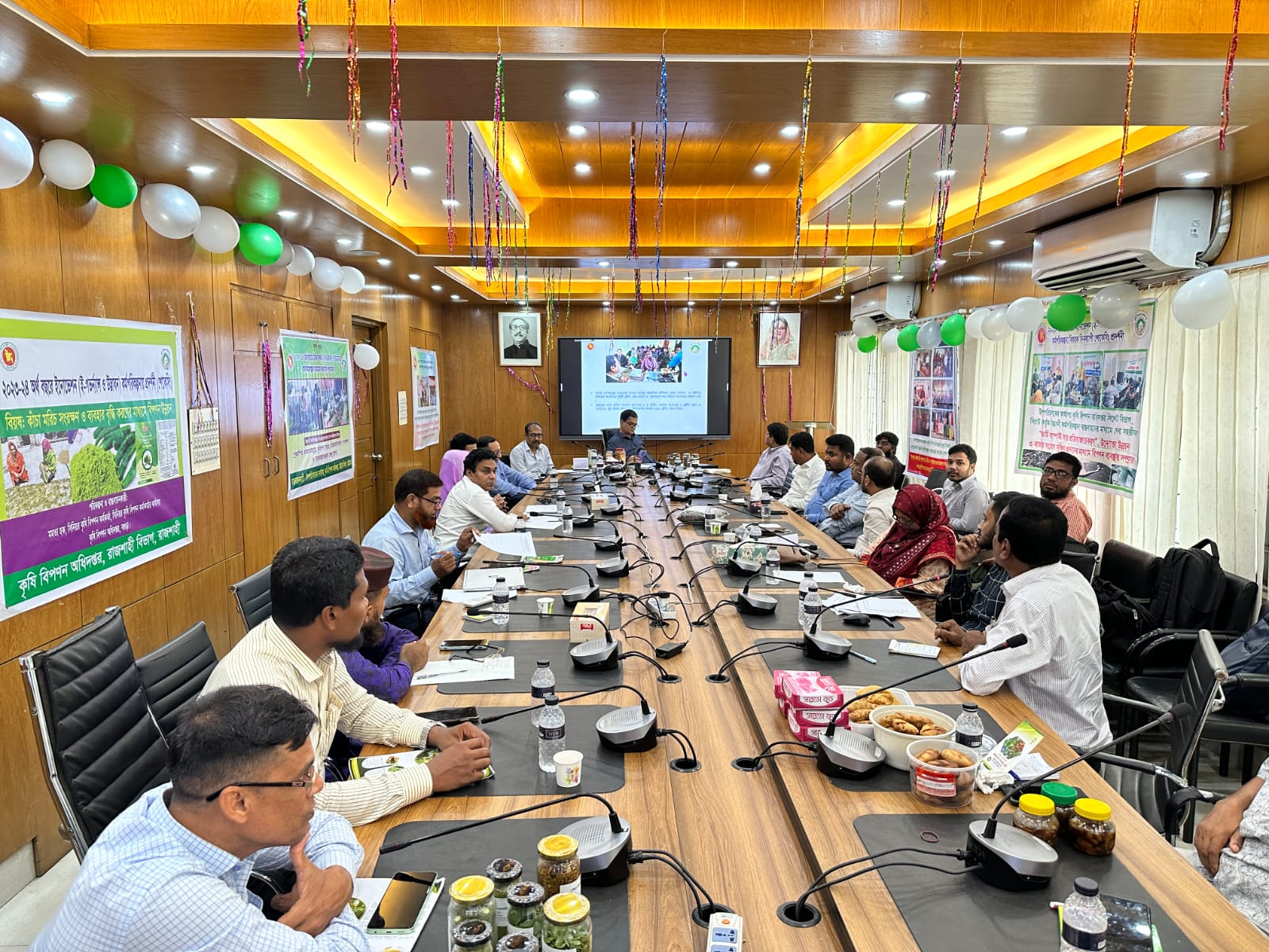 শোকেসিং প্রদর্শনী-২৪