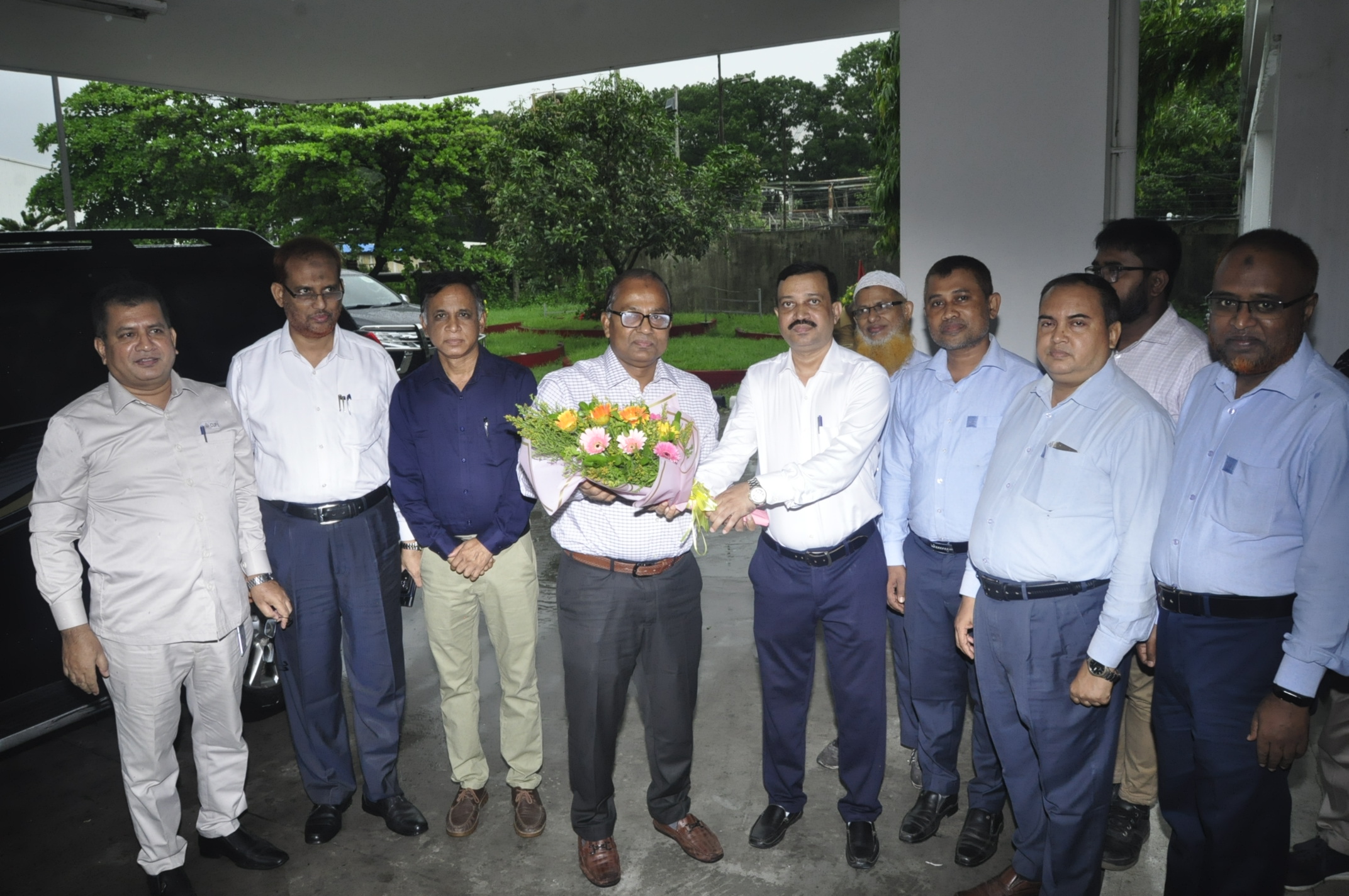 বিসিআইসির সম্মানিত চেয়ারম্যান জনাব মোঃ ফজলুর রহমান-এর ডিএপিএফসিএল-এ আগমন ও ফুলেল শুভেচ্ছা