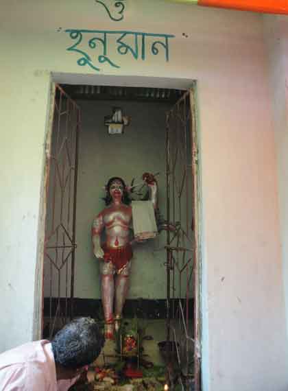 ভেলাই চন্ডি বাজারের ৩টি কালি মন্দির ১টি।
