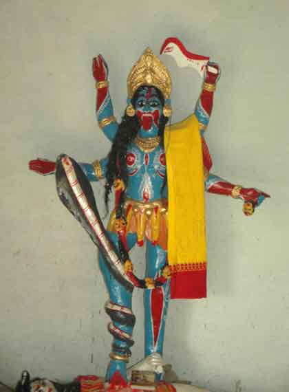 ভেলাই চন্ডি বাজারের ৩টি কালি মন্দির ১টি।