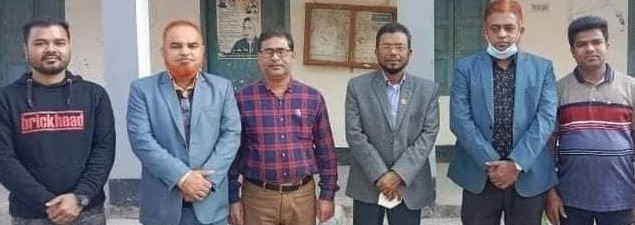 কর্মকর্তা ও শিক্ষকরা